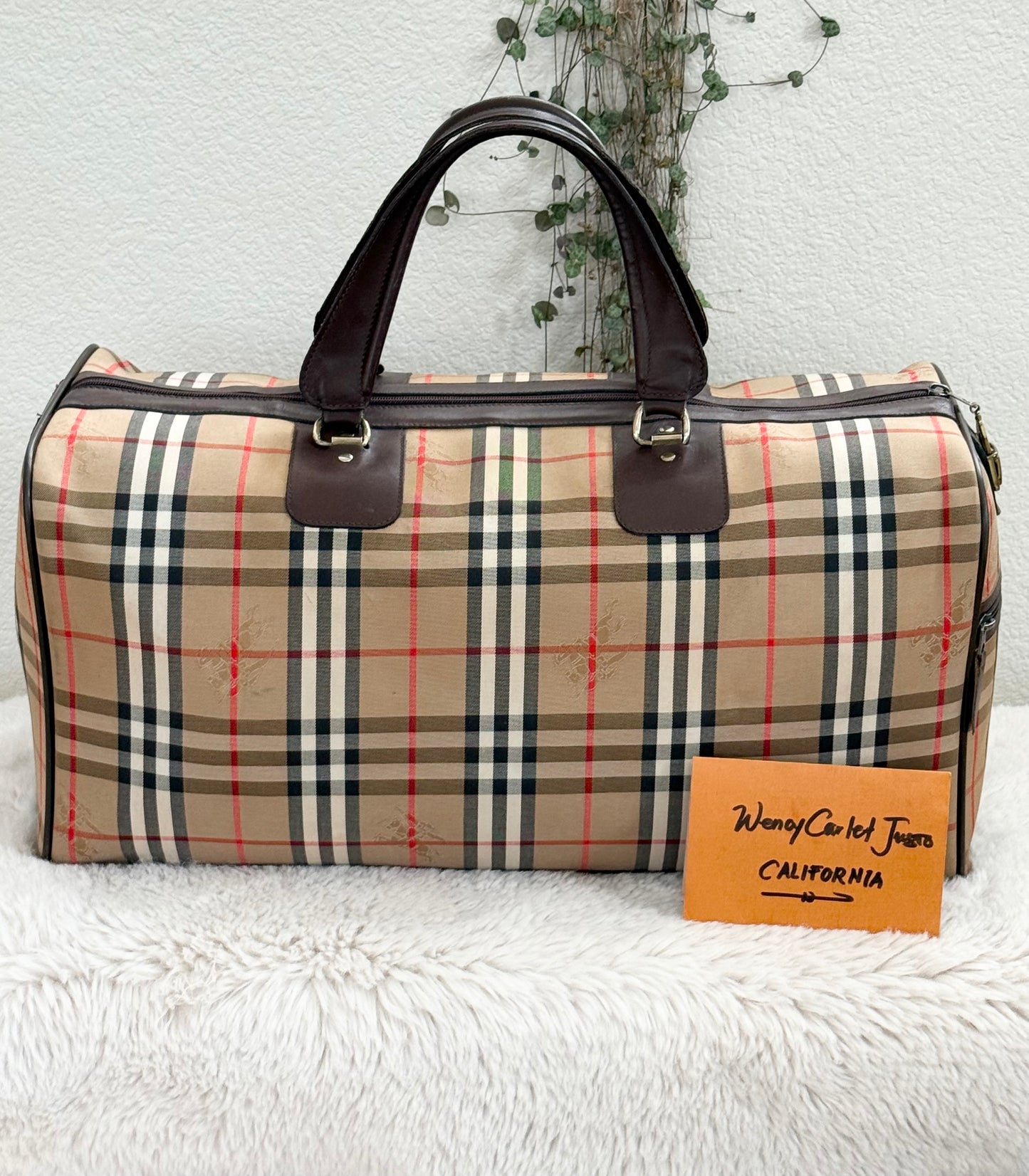 Burberry Duffle/ Travel Bag 📅