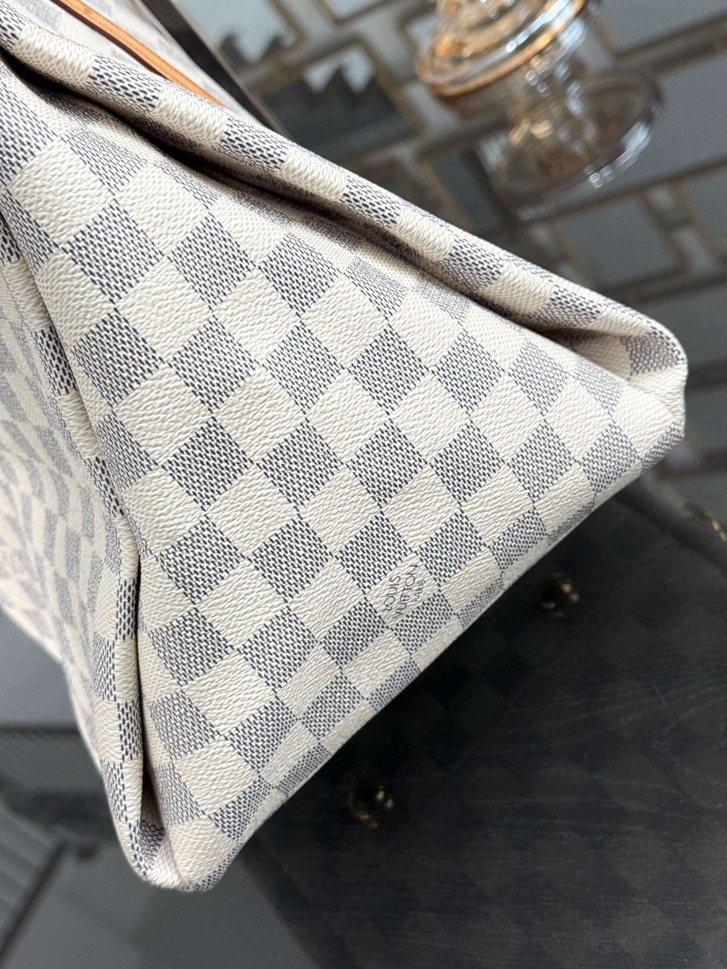 Artsy MM Azur with Dustbag and Insert Organizer- 📅 Year: 2011