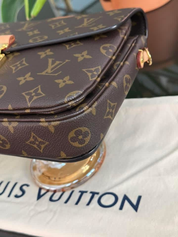 Pochette Metis in Monogram with Box, Dustbag and Paper bag 🗓️ Year 2020