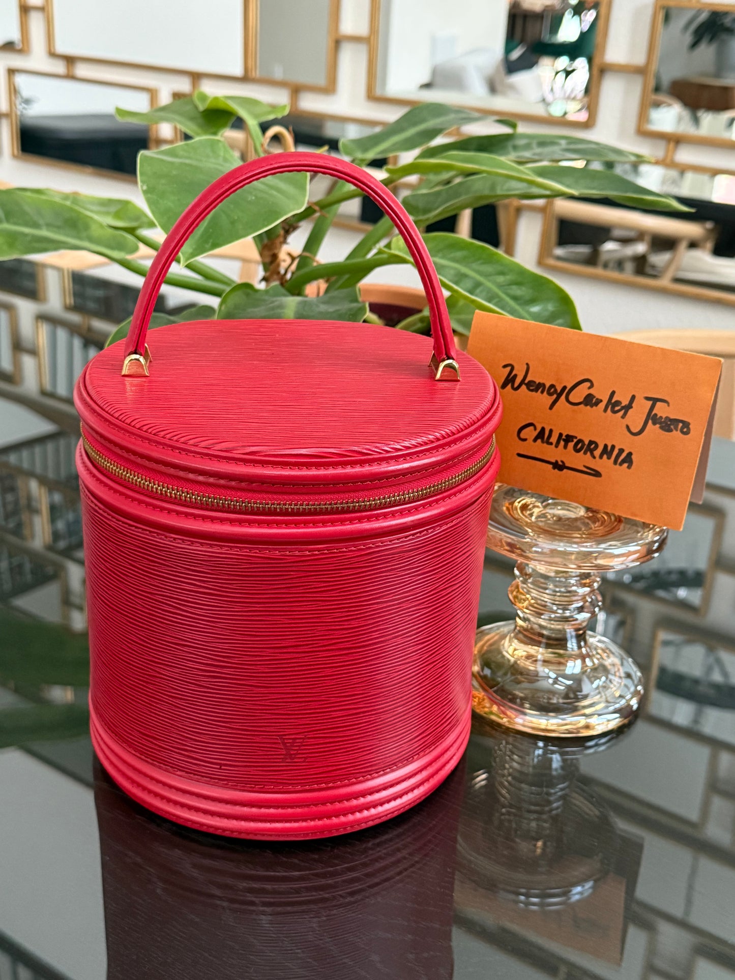 Epi Cannes with Lock No key-🗓️ Year: 2000