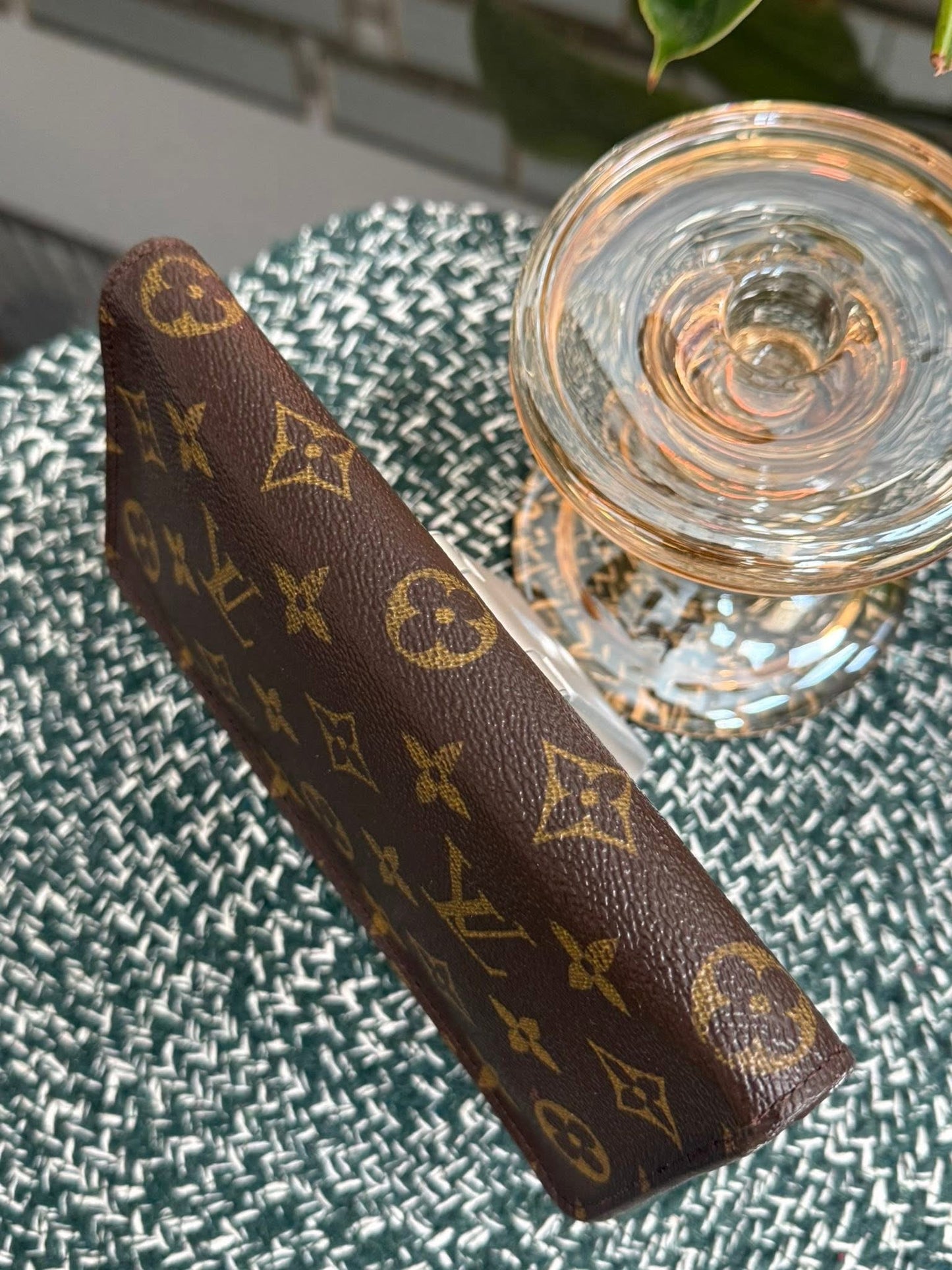 Monogram Zippy Wallet 🗓️ Year: 2000