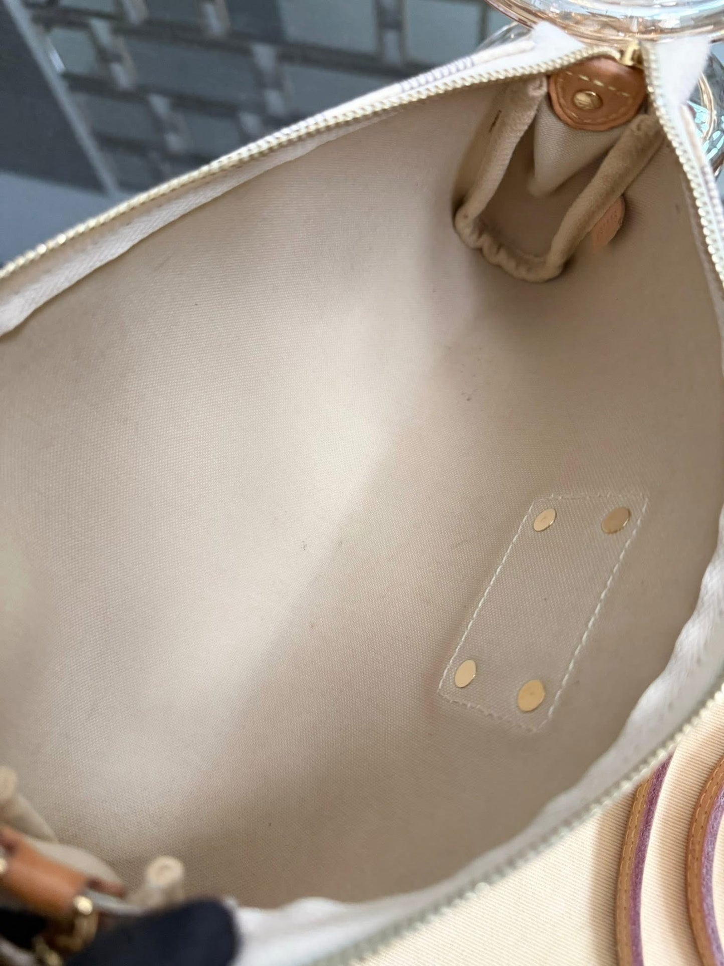 Eva Clutch in Azur with Original Strap, Dustbag , box and Paper bag 🗓️ Year: 2016