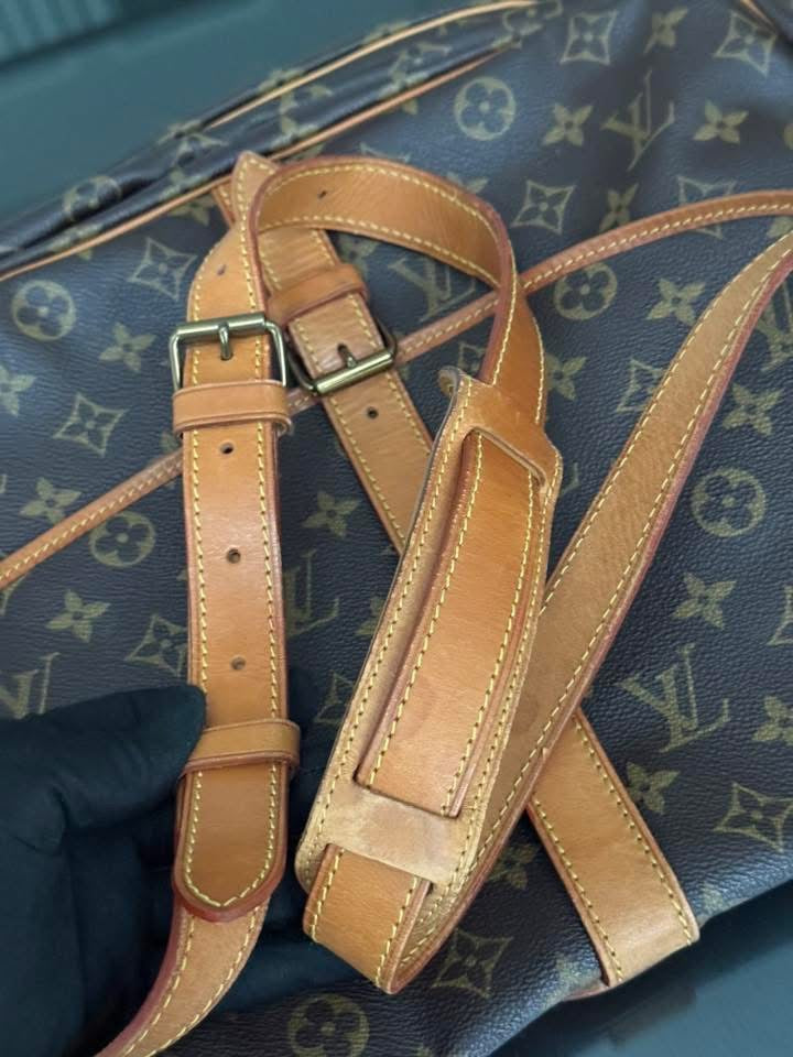 Saumur 35 Crossbody -🗓️ Year: 1989