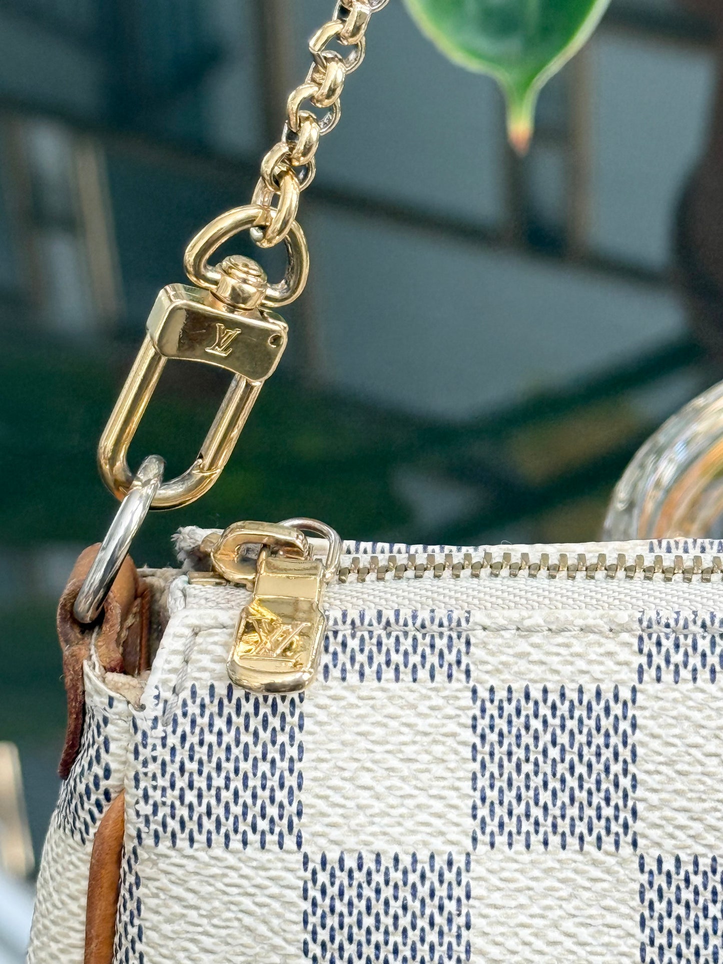 Eva Clutch in Azur with Original Strap,Box Dustbag and Insert Organizer 🗓️ Year: 2011