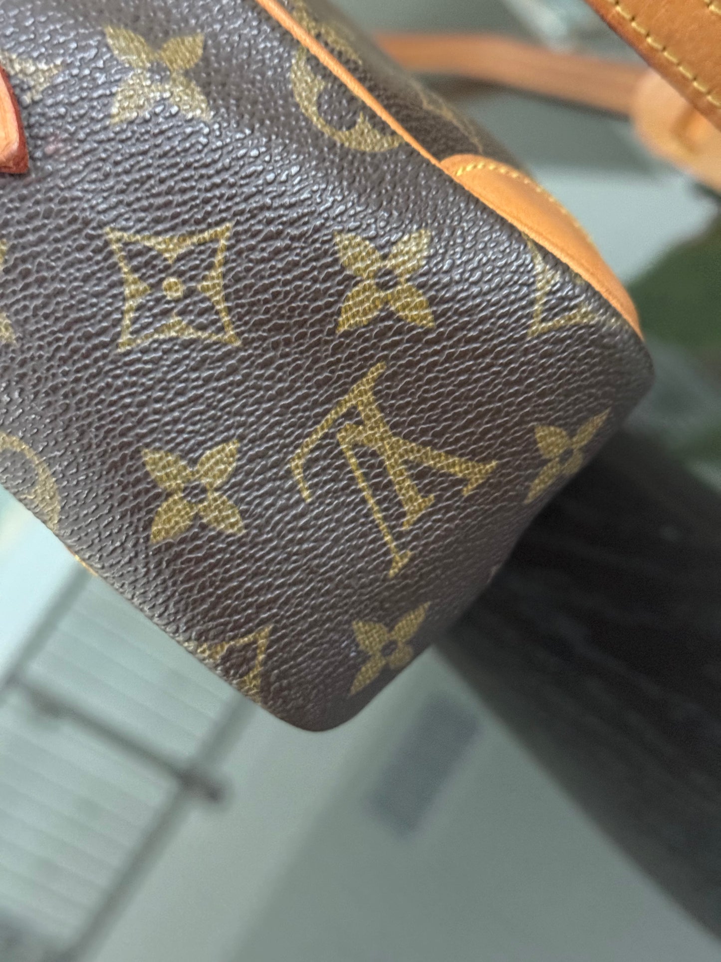 Trocadero 30 🗓️ Year: 2003