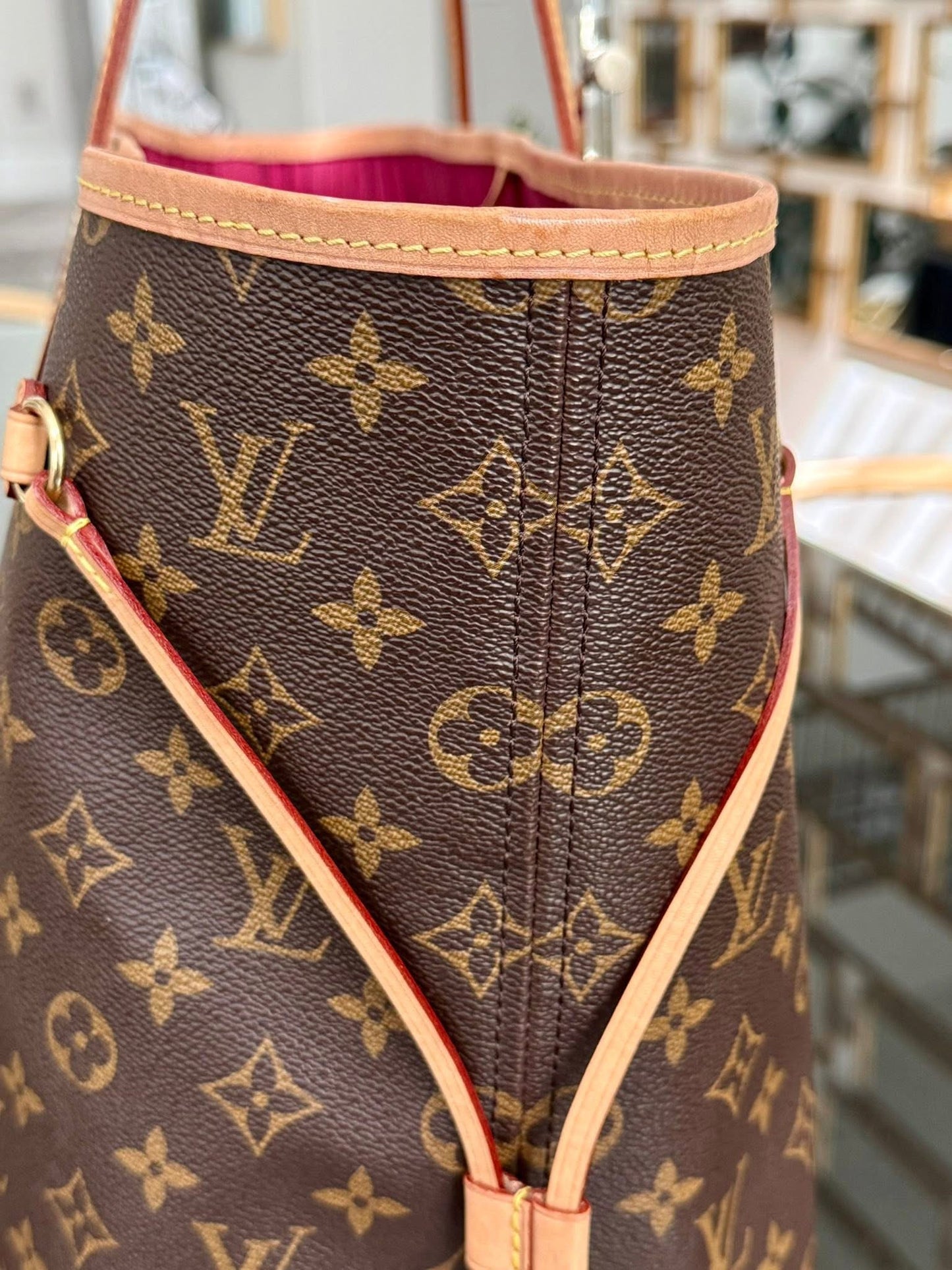 Neverfull GM Monogram in Pivione with Dustbag -🗓️ Year: 2019