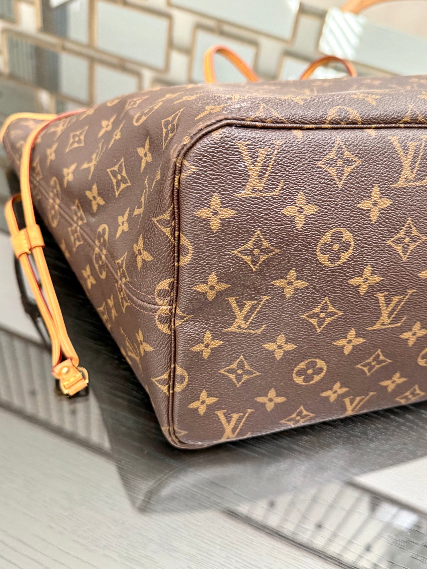 Neverfull GM with Dustbag Insert Organizer 🗓️ Year: 2013