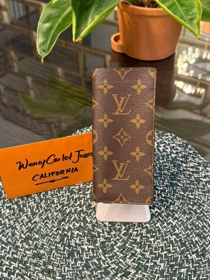 Monogram Glasses Case- 🗓️ Year 2000
