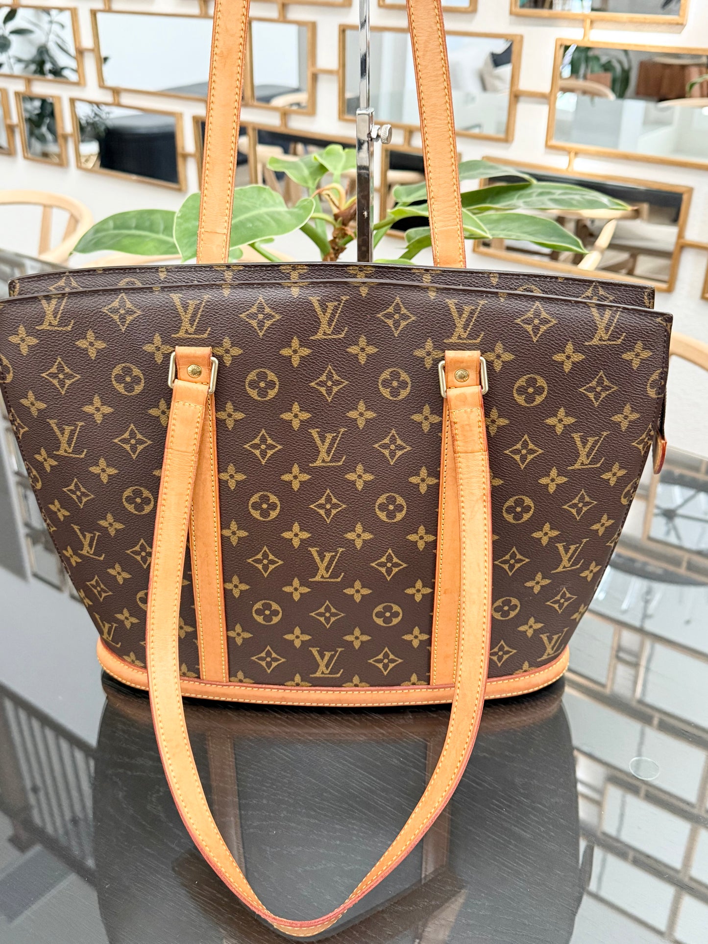 Babylone -🗓️ Year: 2004