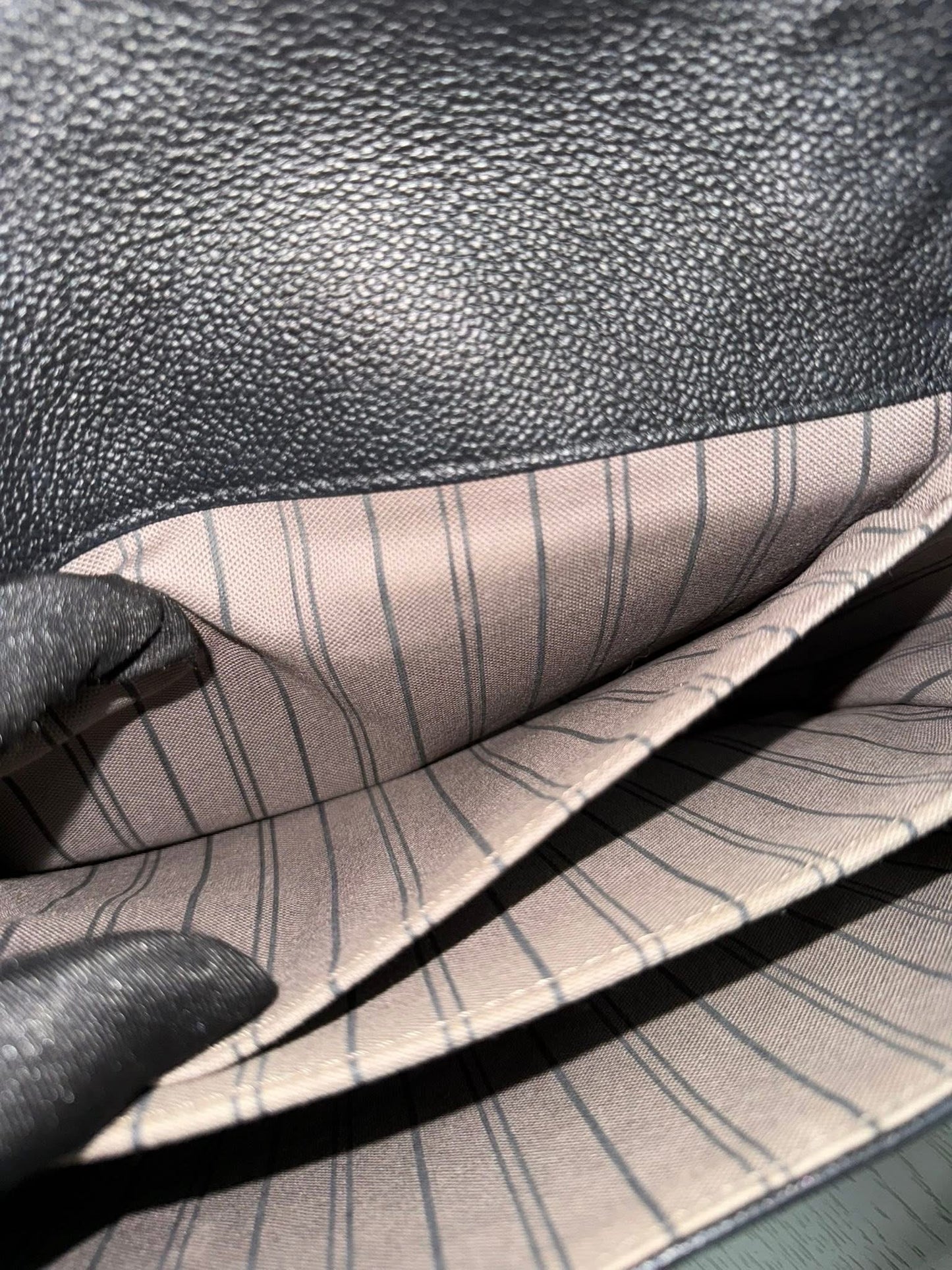 Pochette Metis Emptiente Noir with Box, Dustbag, Insert Organizer, Box and Paper bag -Microchip & Authenticed