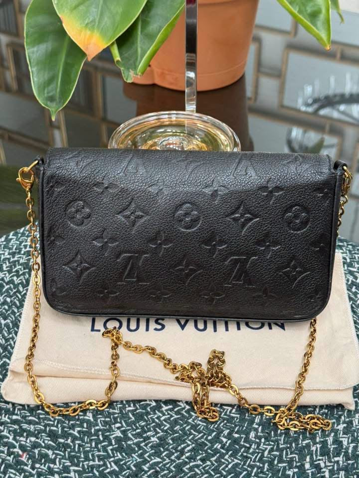 Felicie Empreinte Noir with Zippy and Card Inserts comes with Original Strap, Dustbag, Box and Paper bag 🗓️ Year: 2017