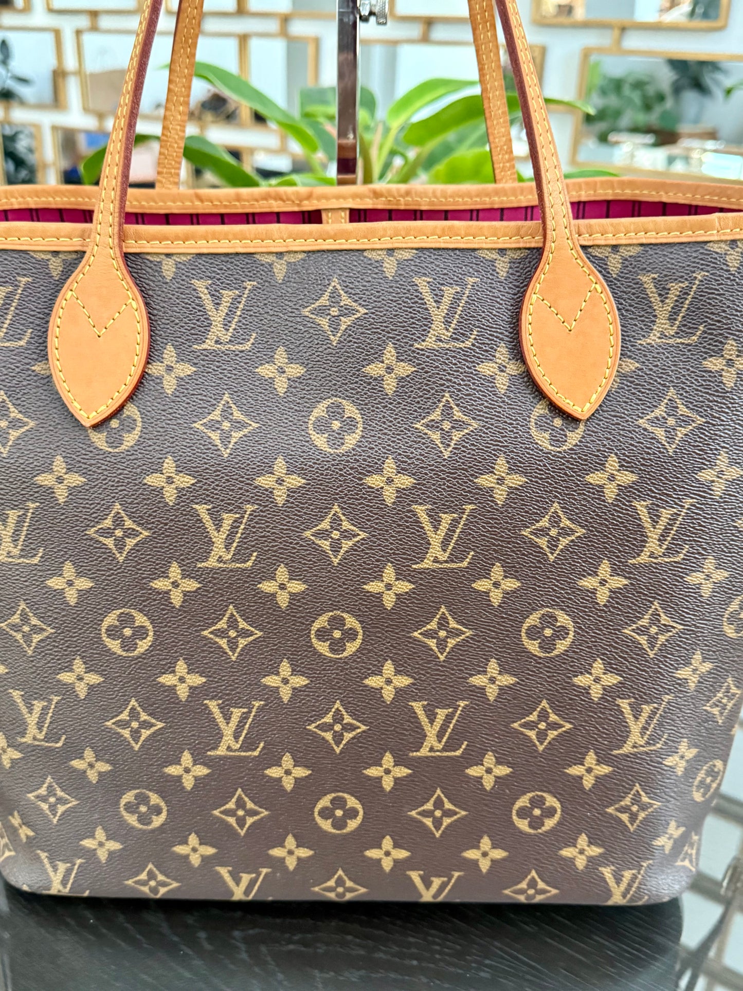 Neverfull MM in Peony with Insert Organizer and Dustbag 🗓️ Year: 2016