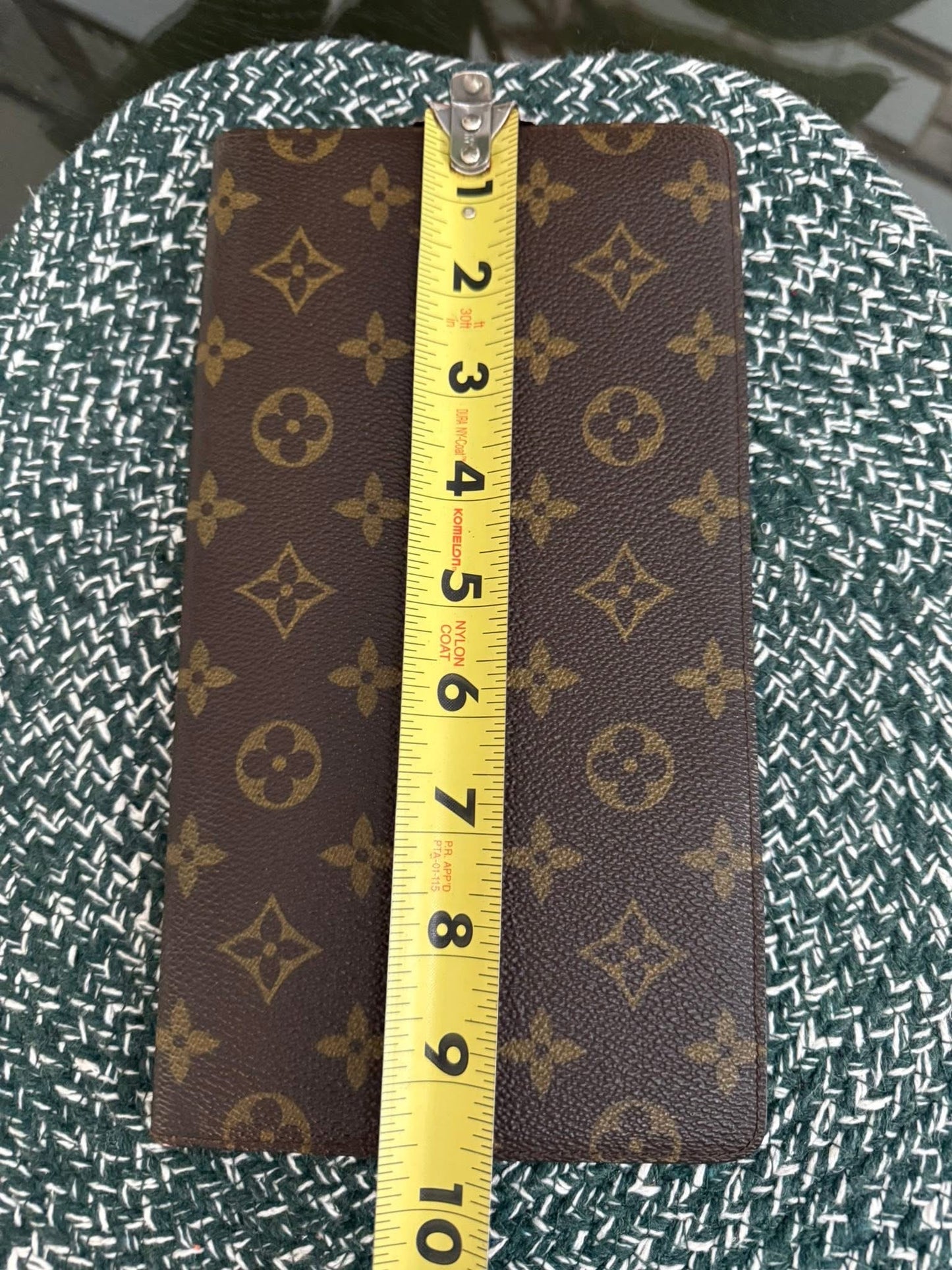 Vintage Travel Organizer/Checkbook Holder 🗓️ Year: Circa 80’s