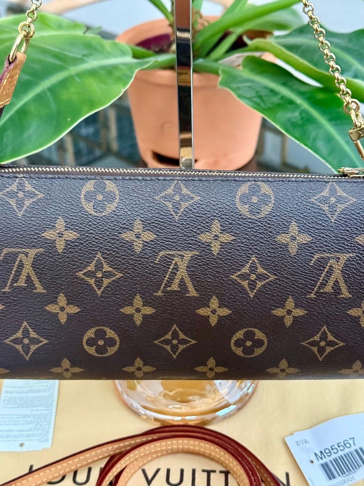 Eva Clutch in Monogram with Dustbag, Box and Paper bag 🗓️ Year: 2014