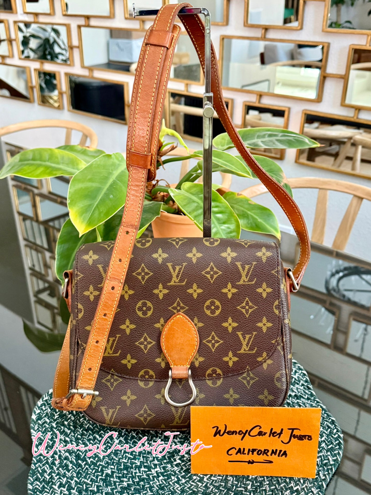 St. Cloud GM in Monogram 📅 Circa 80’s
💥No Peeling and No Stickiness💥