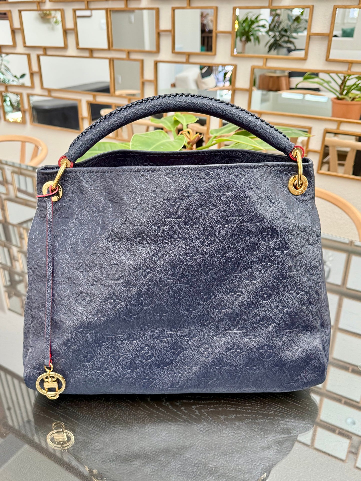Artsy MM Empriente in Navy Blue with Dustbag- 📅 Year: 2020