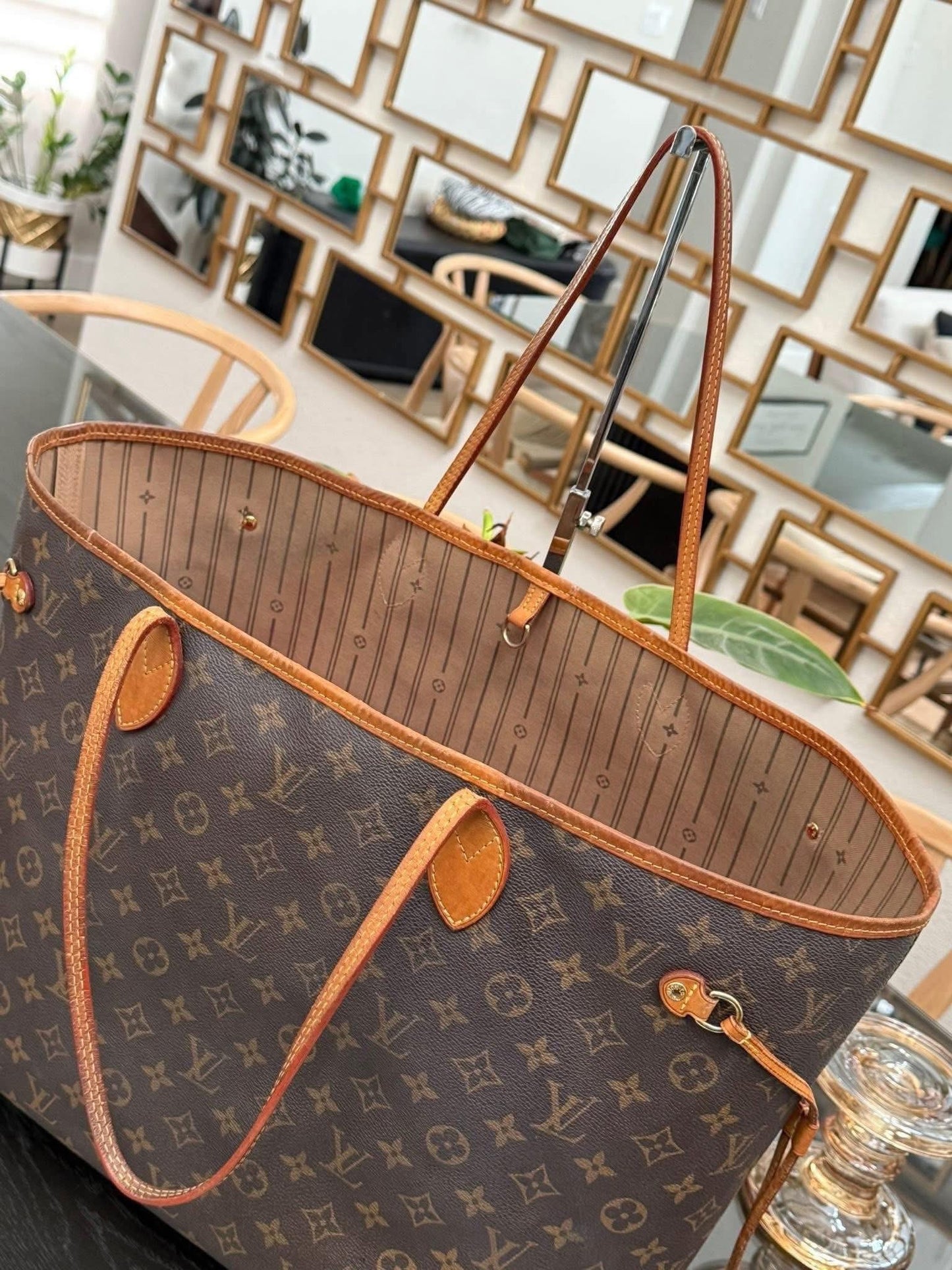 Neverfull GM in Monogram with Insert Organizer 📅 Year: 2011