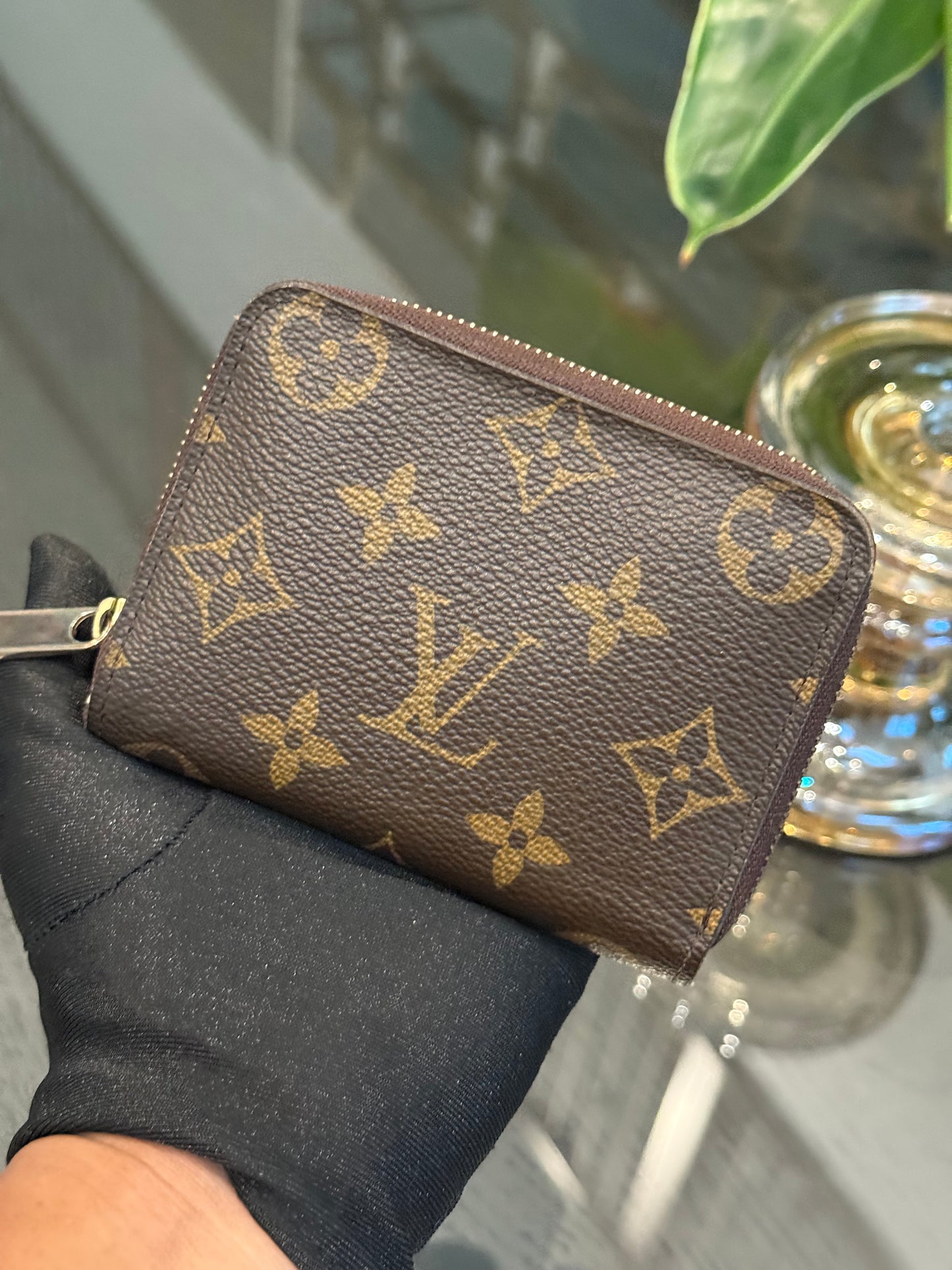 Monogram Zippy Compact Wallet with Dustbag 🗓️ Year: 2014