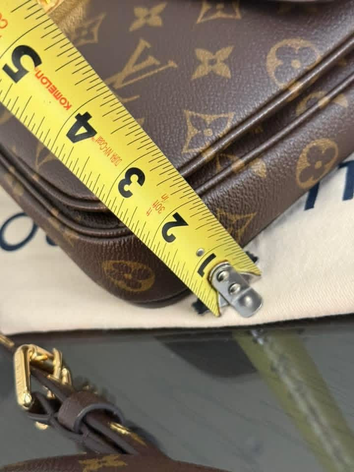 Pochette Metis in Monogram with Box, Dustbag and Paper bag 🗓️ Year 2020