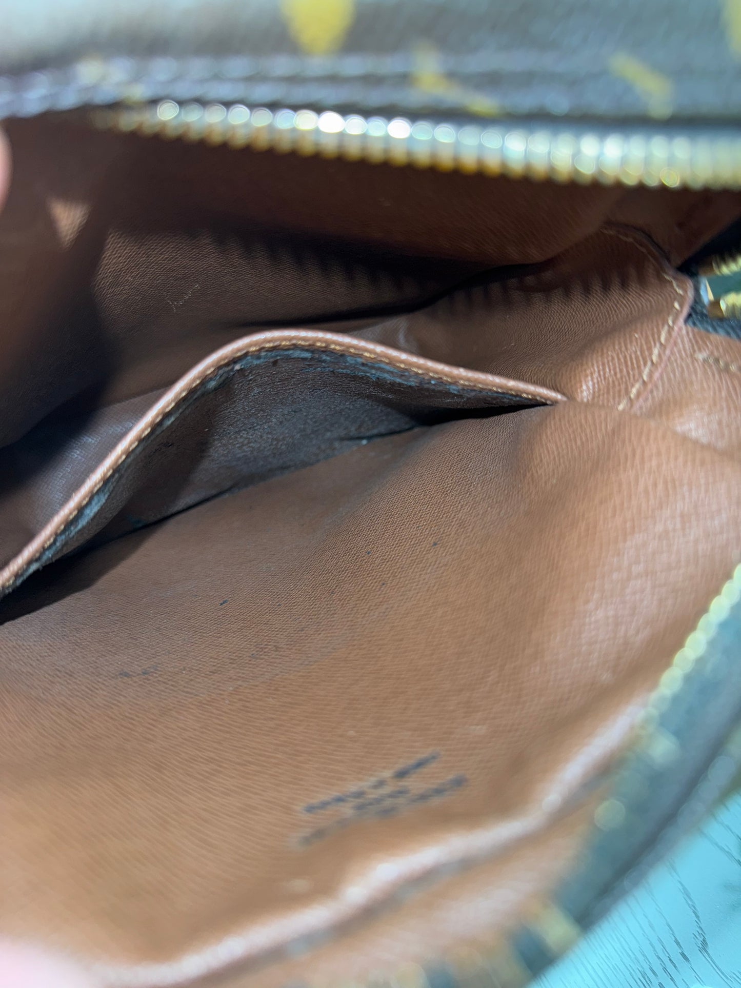 Amazon Crossbody Bag -Year: 1997