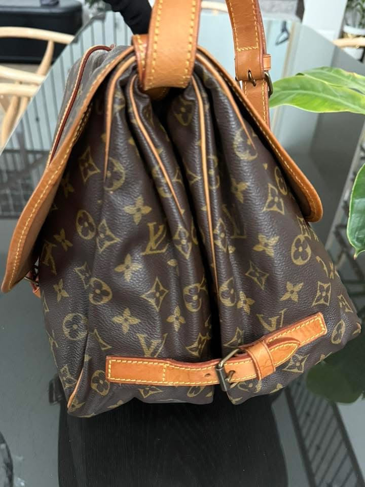 Saumur 35 Crossbody -🗓️ Year: 1989