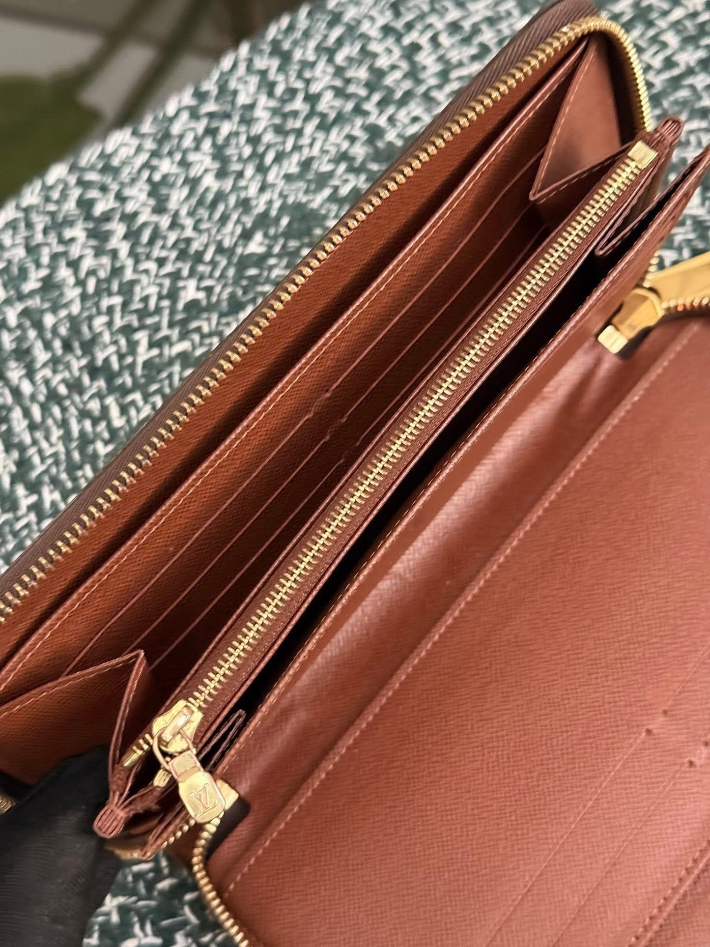 Monogram Zippy Wallet Organizer (Newer Model) 🗓️ Year: 2020