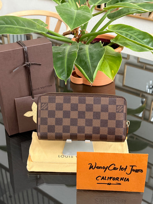 Zippy Long Wallet in DE with Dustbag and box 🗓️ Year: 2013