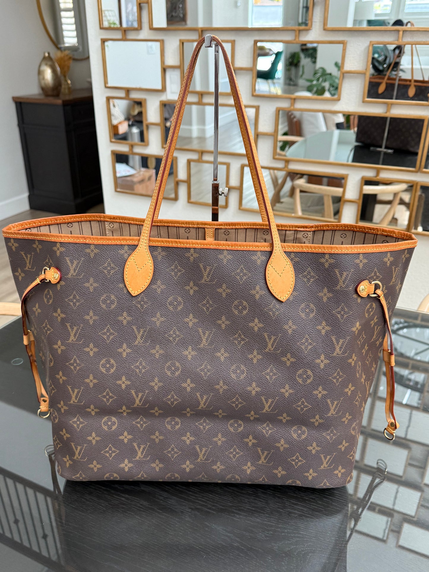 Neverfull GM with Dustbag and Insert Organizer 📅 Year: 2009