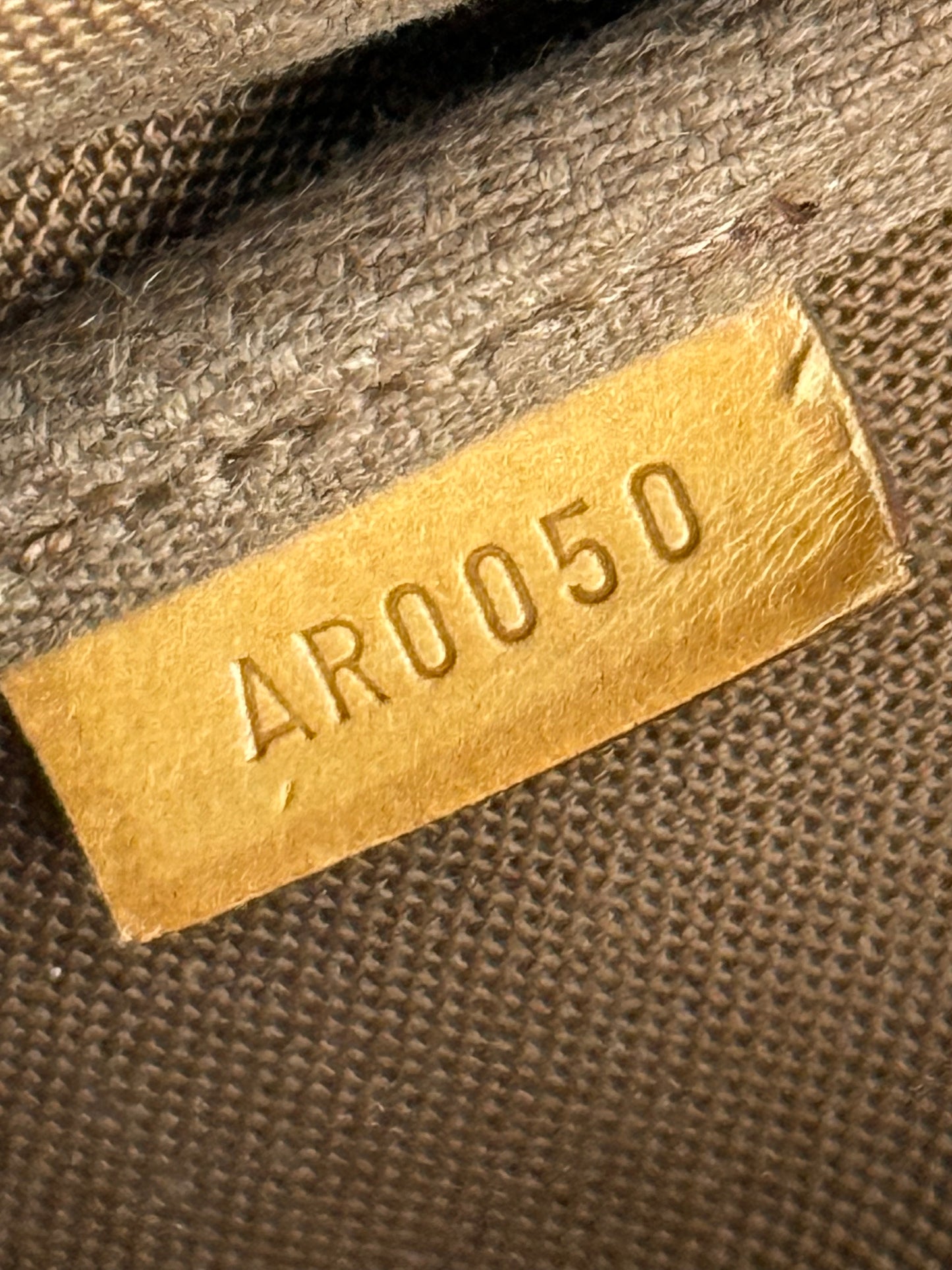 Monogram Pochette Accessories with Dustbag 📅 Year: 2000