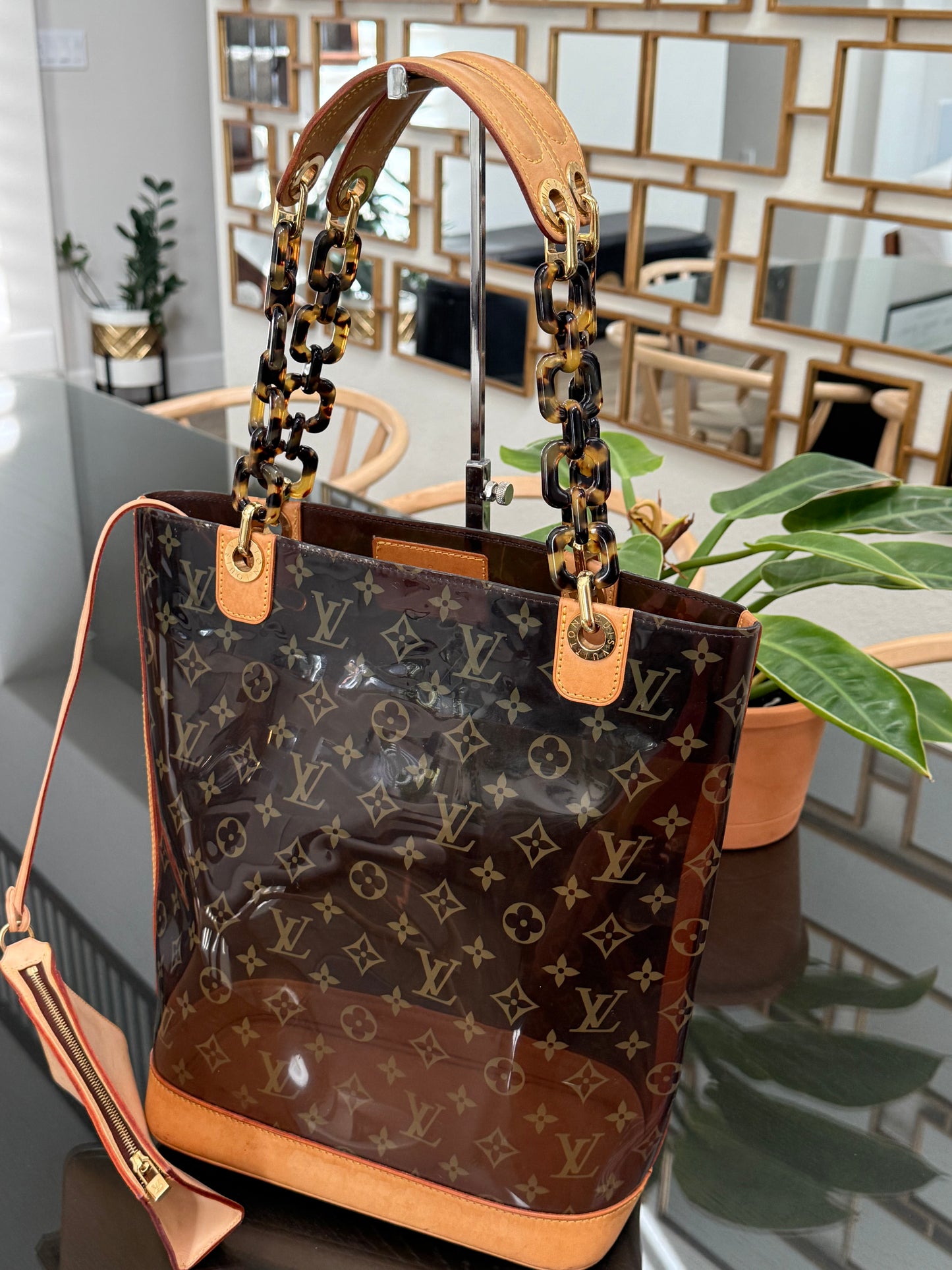 Sac Ambre Vinyl MM Bucket with Pouch 📅 Year: 2003