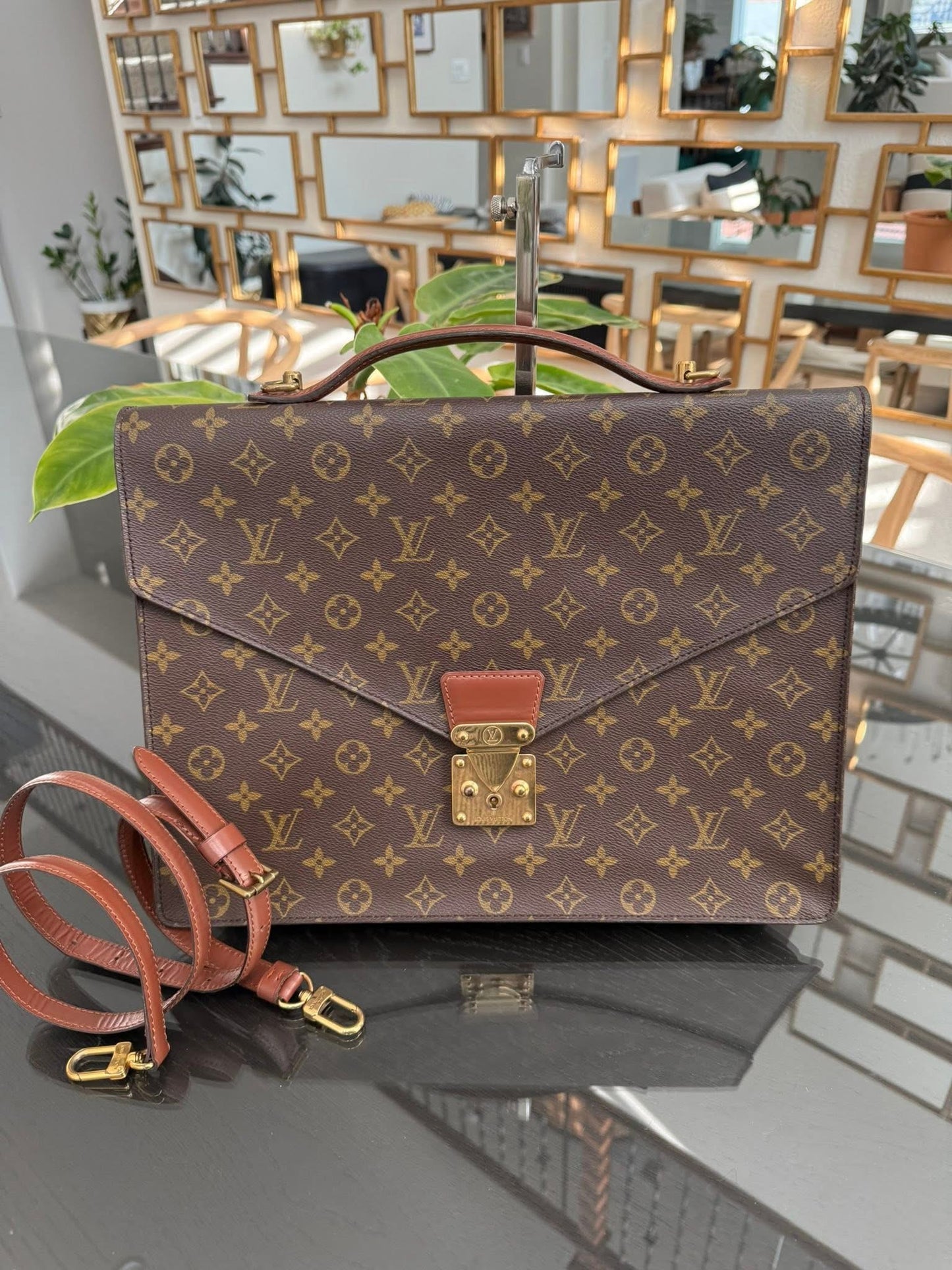 Porte Document / Laptop Vintage Bag with Key 🔑 and Crossbody Strap 🗓️ Year 1990