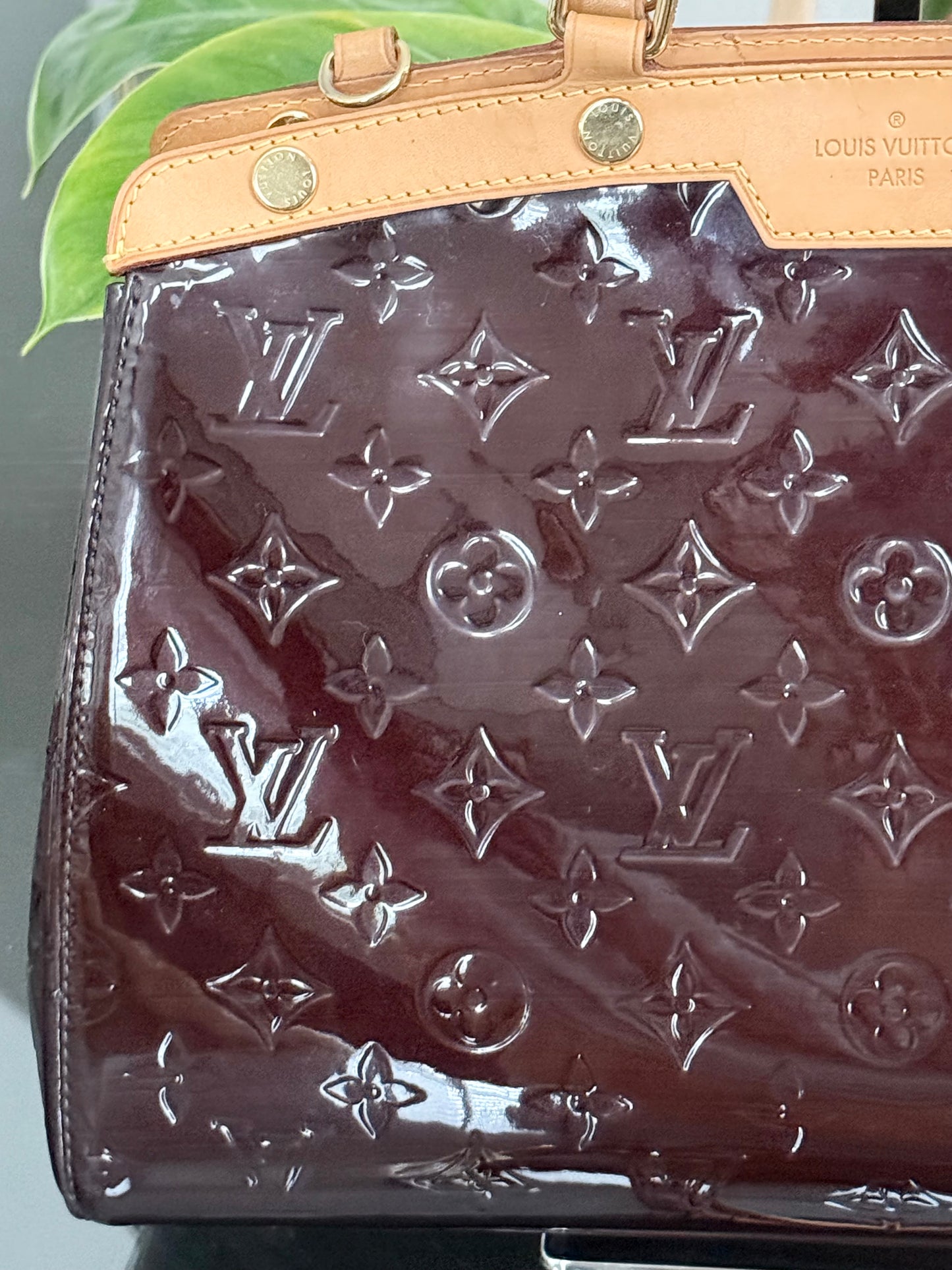 Vernis Brea MM Amarante with Original Strap , Dustbag and Insert Organizer 🗓️ Year: 2013