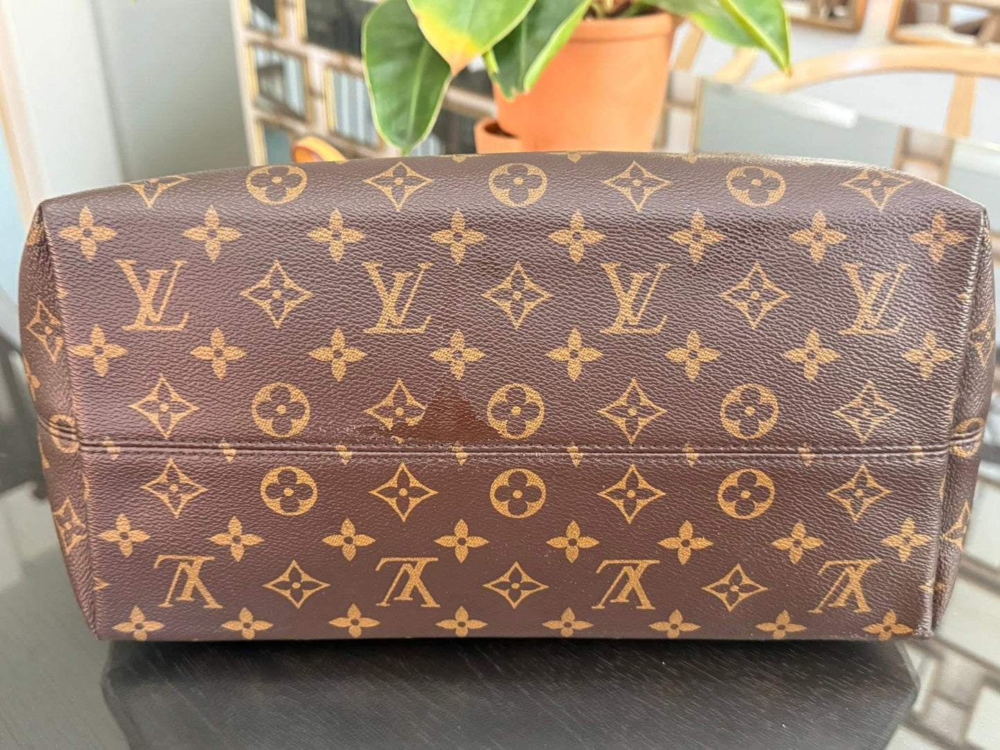 Monogram Lena MM Tote with Non branded Twilly 🗓️ Year: 2016