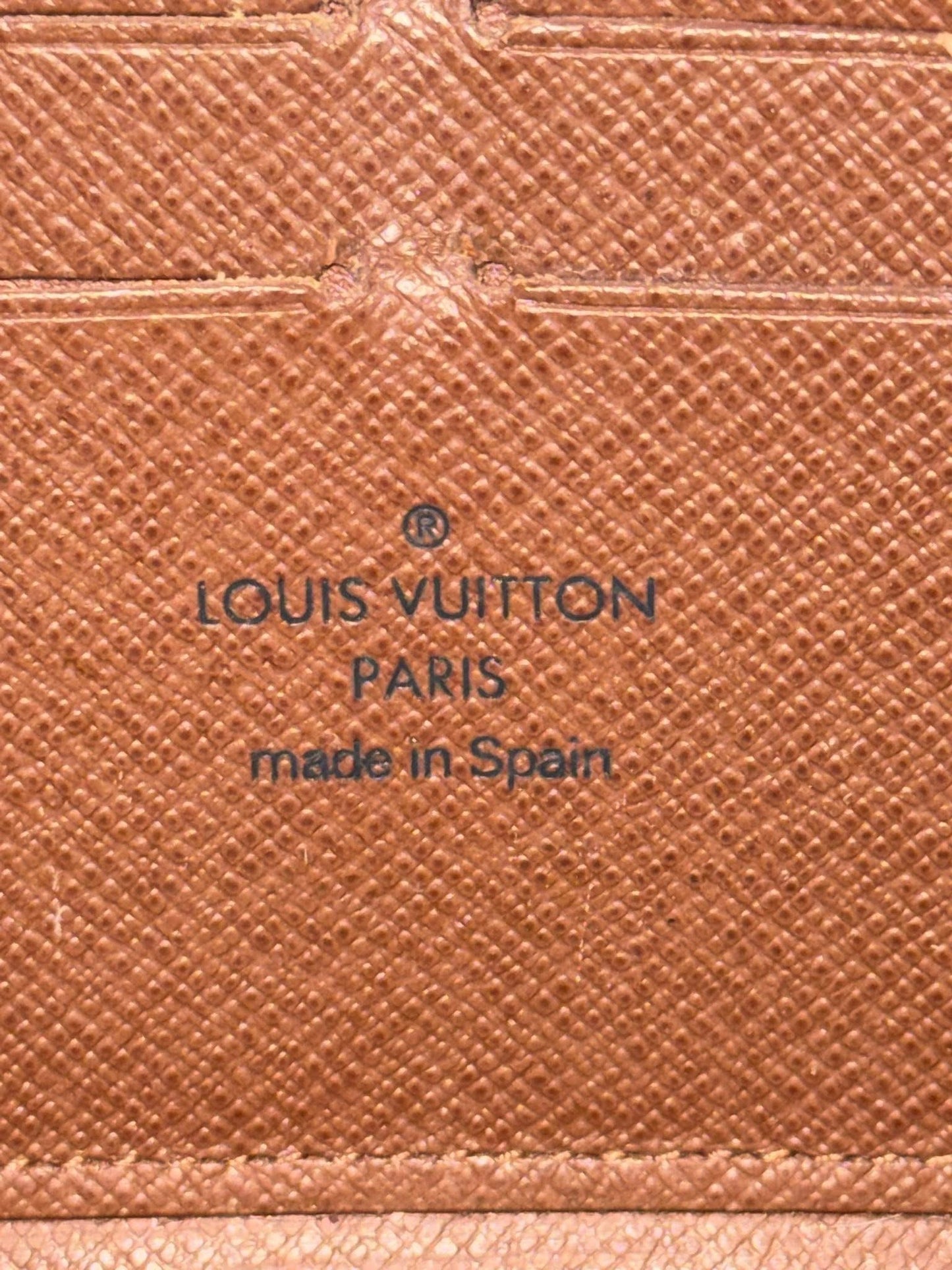 Monogram Zippy Long Wallet 🗓️ Year: 2009
