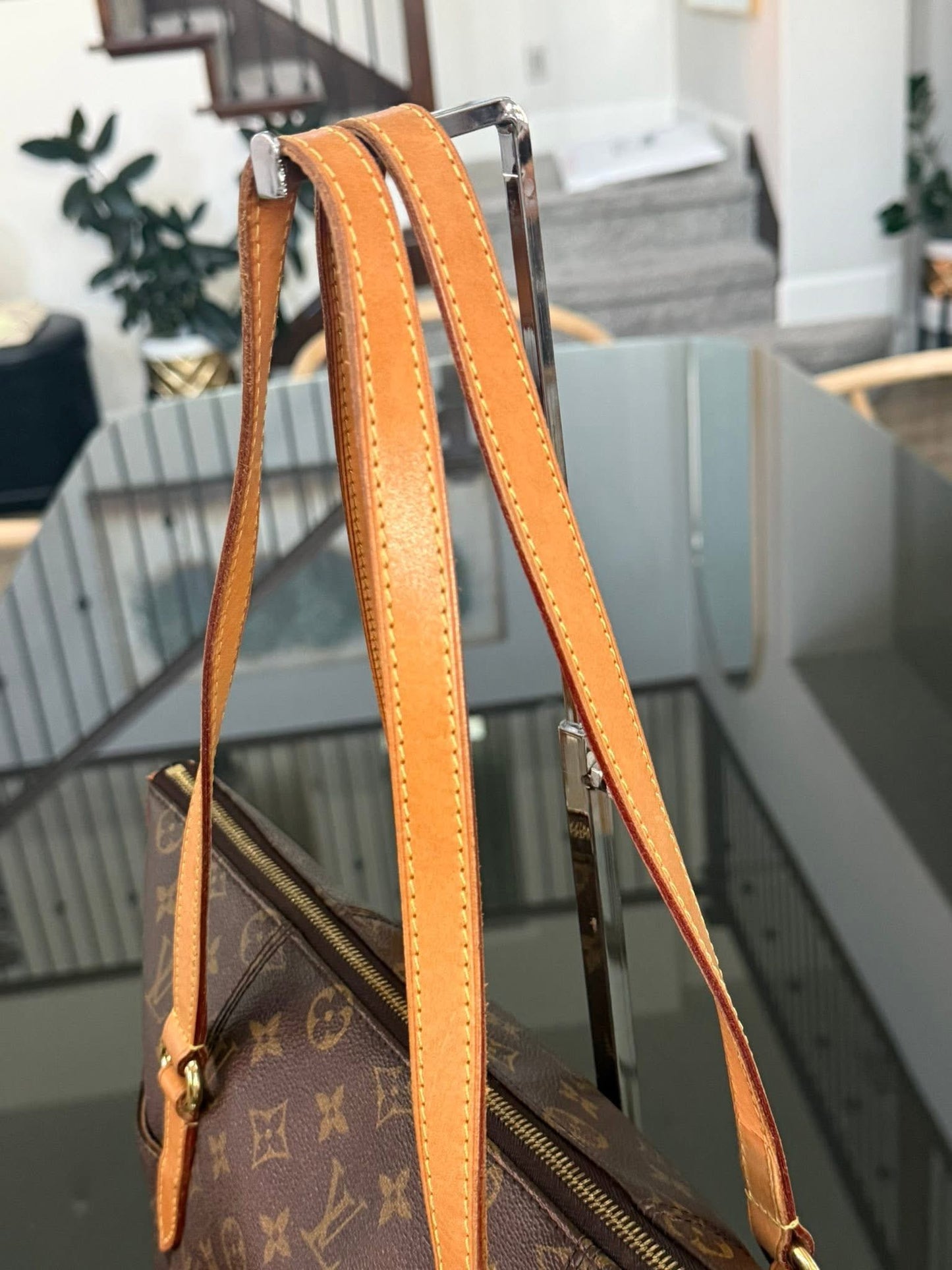 Totally MM in Monogram with Dustbag and Insert Organizer 📅 Year: 2010