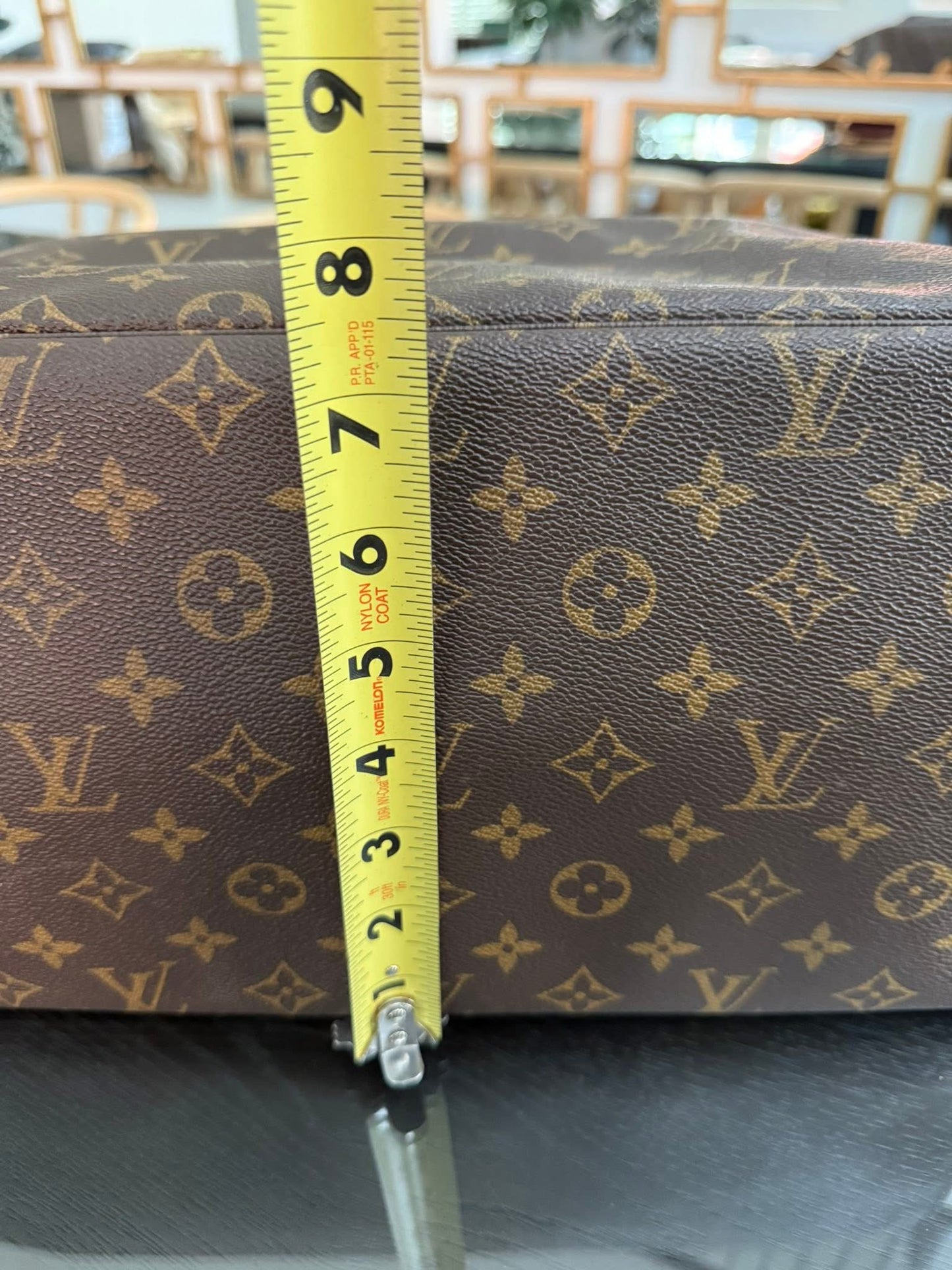 Neverfull GM in Monogram with Dustbag and Insert Organizer -🗓️ Year: 2015