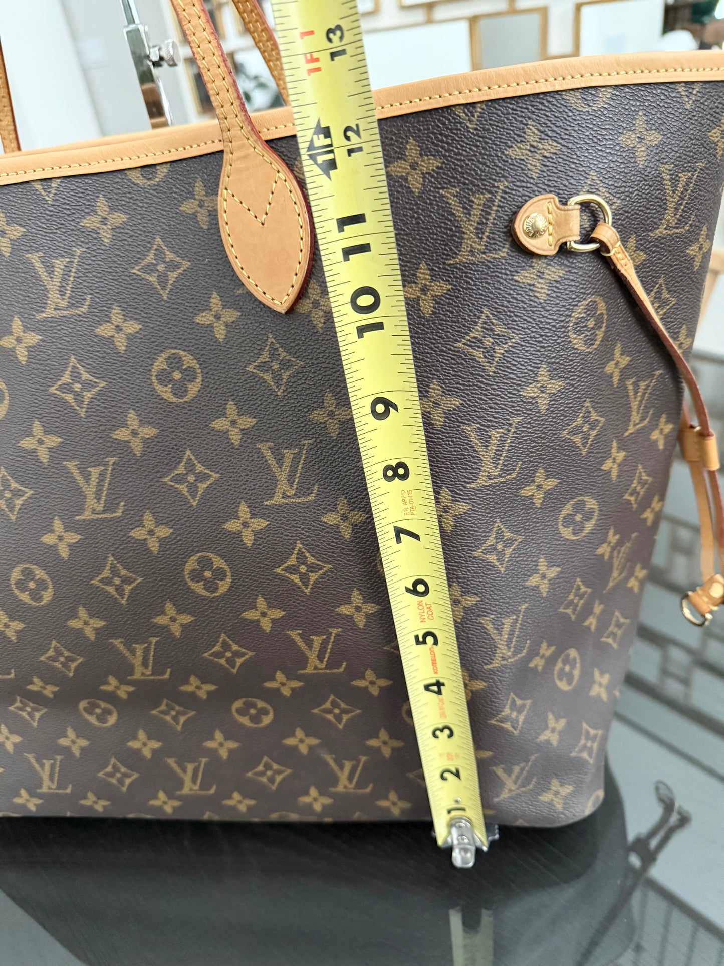 Neverfull GM in Monogram with Dustbag and Insert Organizer 📅 Year: 2007