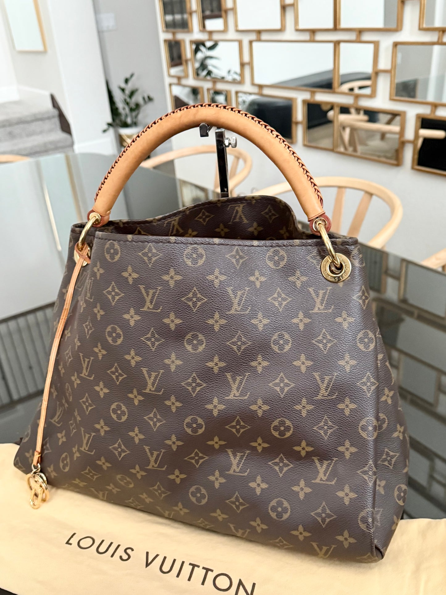 Artsy MM with Dustbag and Insert Organizer - 📅 Year: 2010