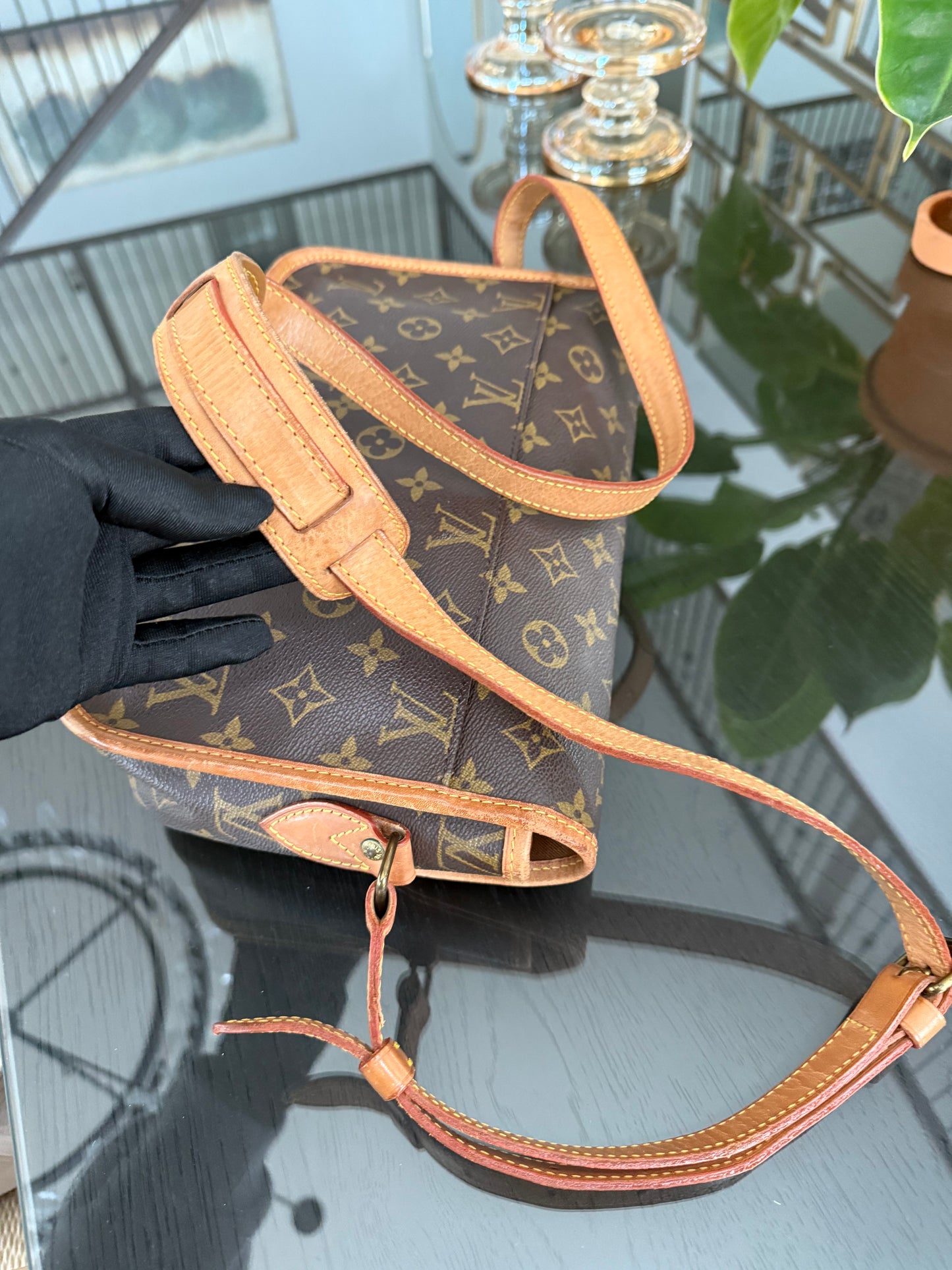 Gibeciere MM Crossbody Messenger -
📅 Year: 1991