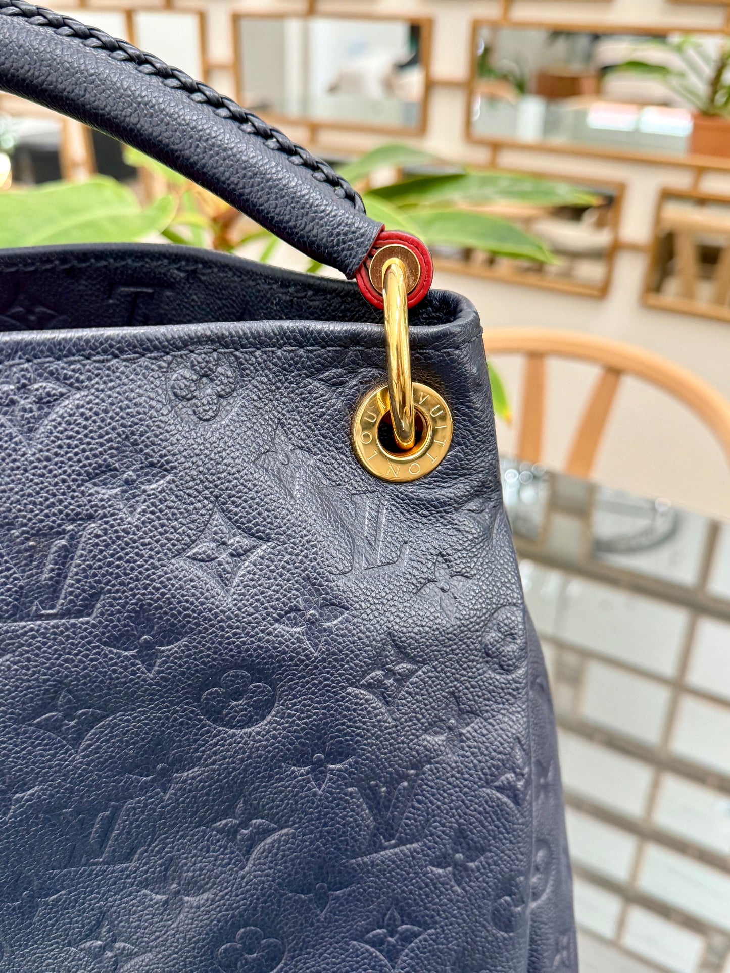Artsy MM Empriente in Navy Blue with Dustbag- 📅 Year: 2020