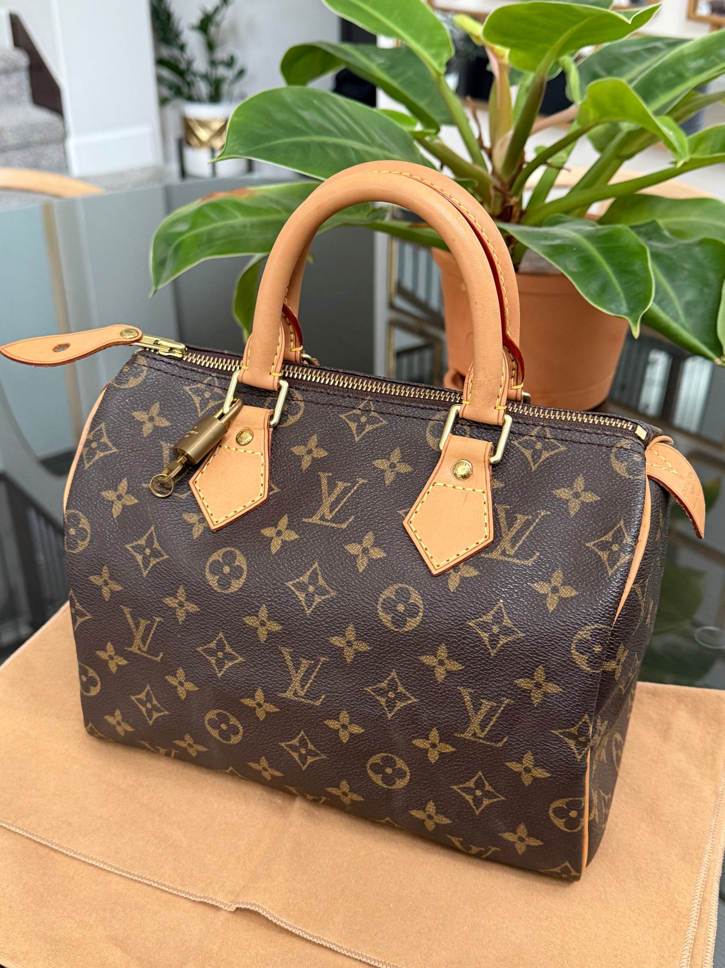Speedy 25 with 🔐 Lock & Key and Dustbag 📅 Year: 2003