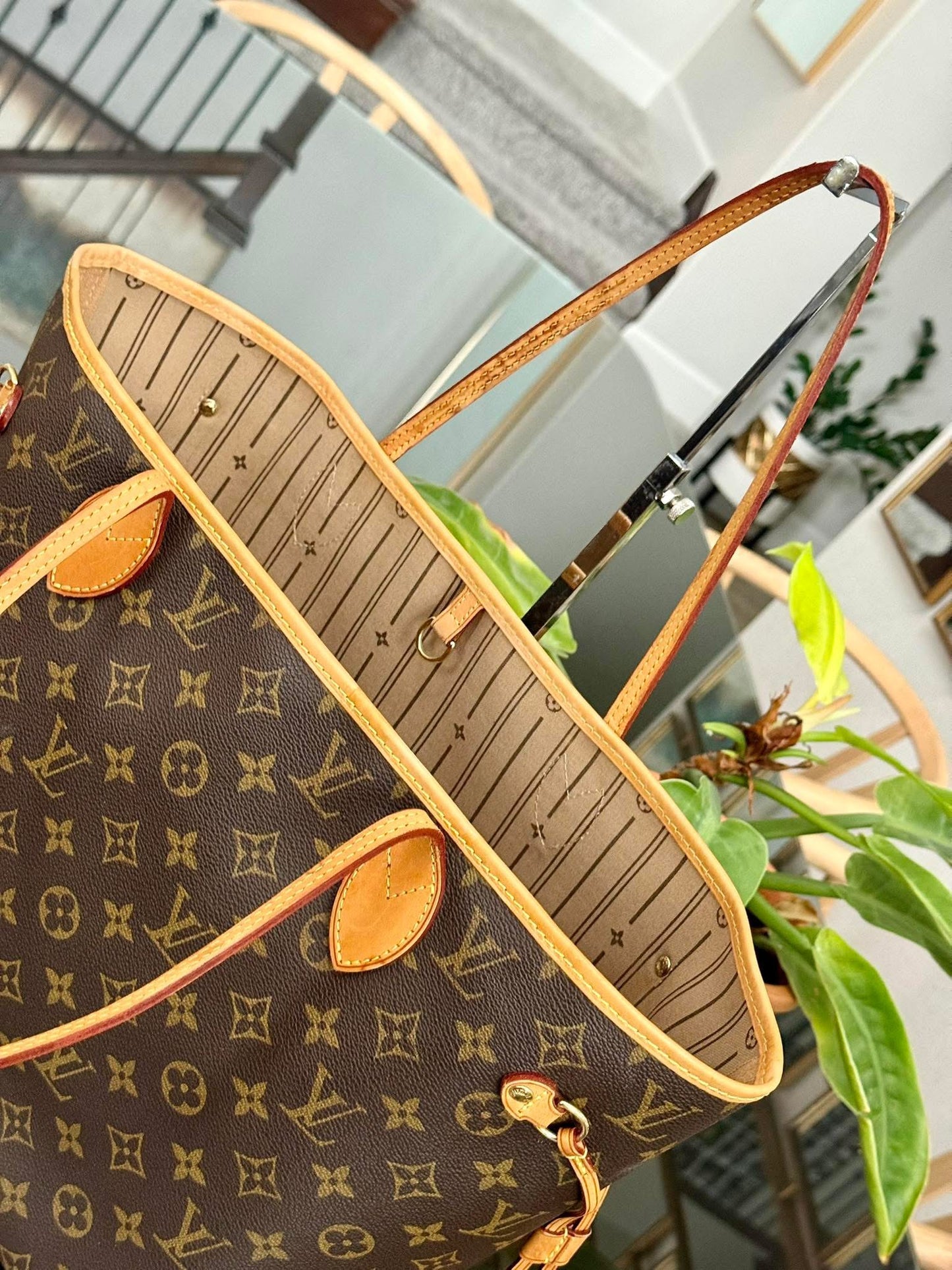 Neverfull MM Monogram with Dustbag and Non branded Twilly🌺 📅 Year: 2011