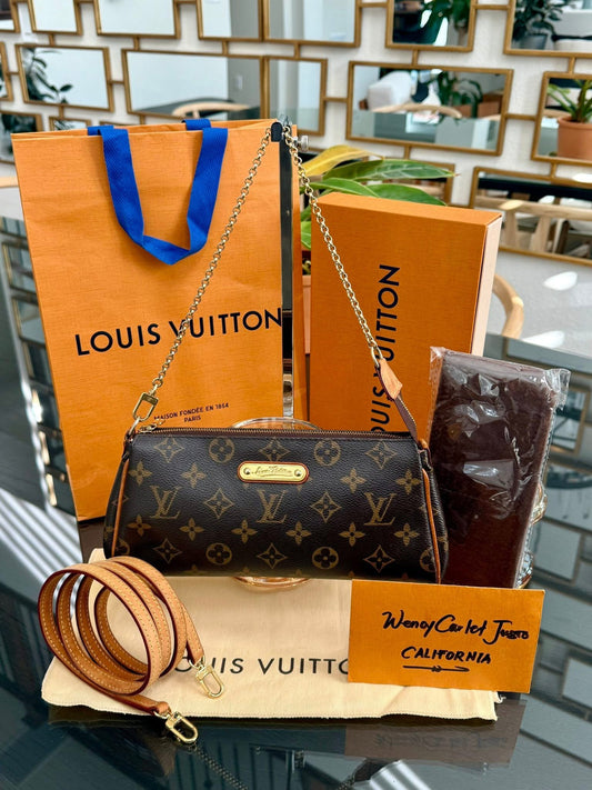 Eva Clutch with Original Strap,Box Dustbag and Insert Organizer 🗓️ Year: 2012