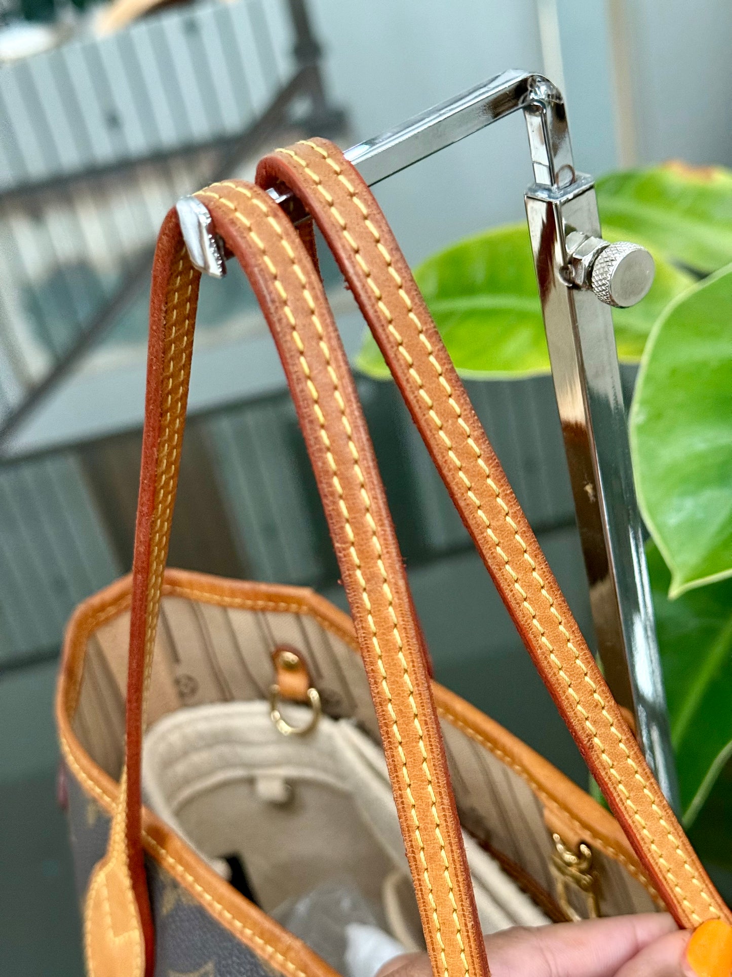 Neverfull PM in Monogram with Dustbag and Insert Organizer 🗓️ Year: 2009