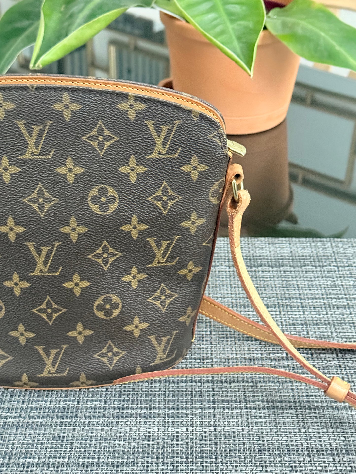 Drouot Crossbody-🗓️ Year 1999