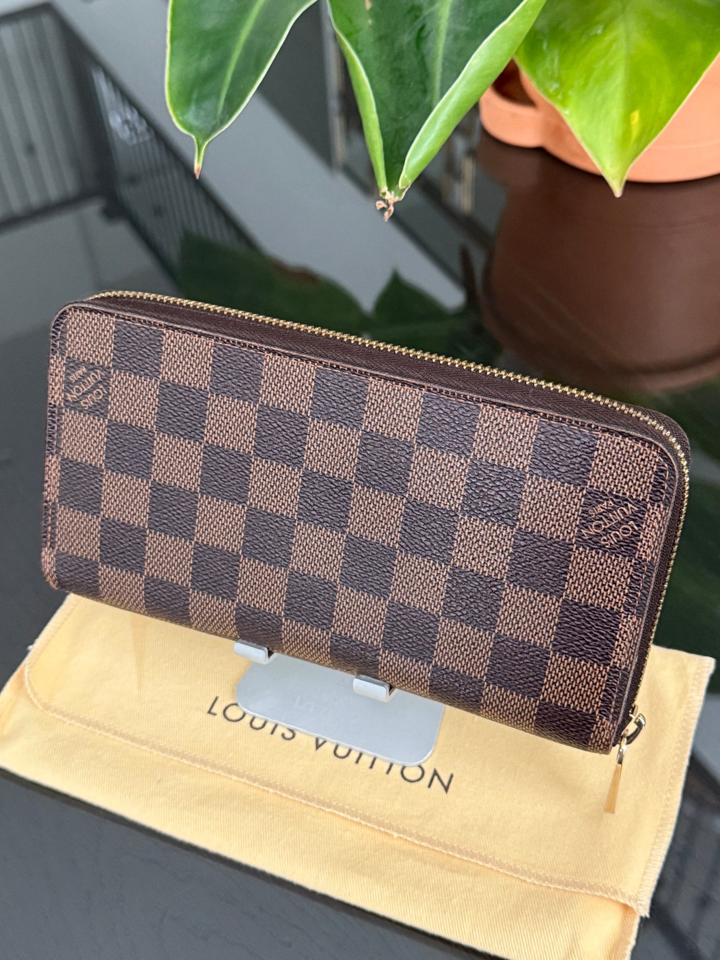 Zippy Long Wallet in DE with Dustbag and box 🗓️ Year: 2013