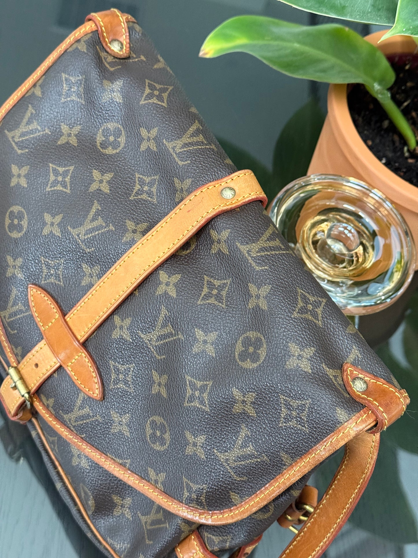 Saumur 30 Crossbody -🗓️ Year: 1992