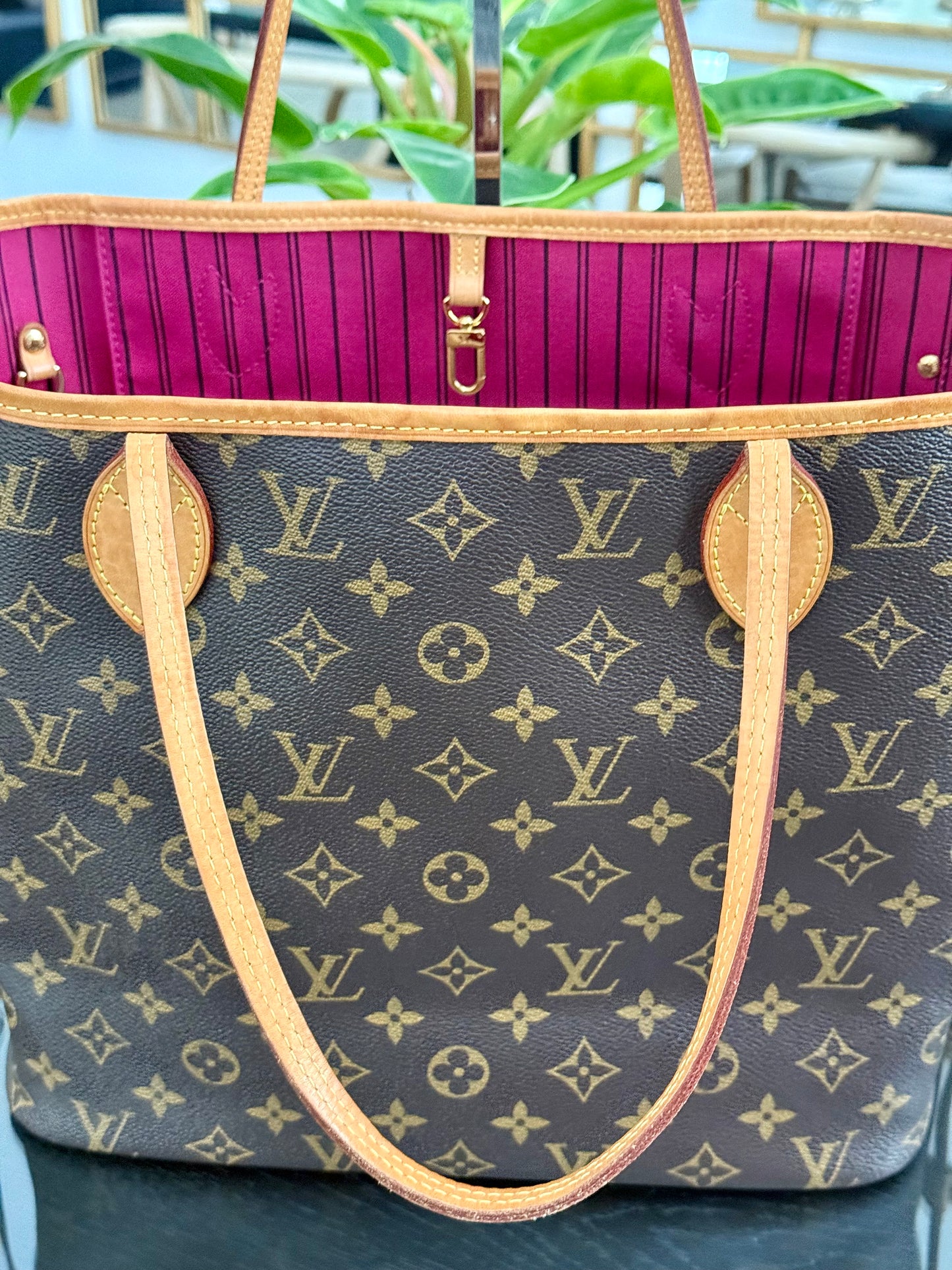 Neverfull MM in Peony with Insert Organizer and Dustbag 🗓️ Year: 2016