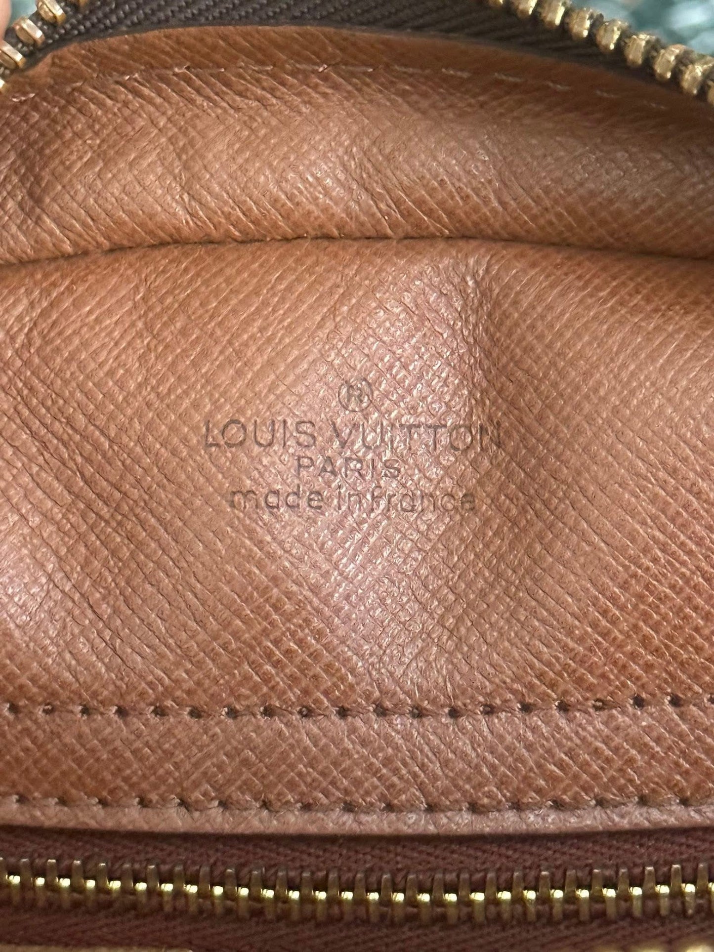 Senlis Crossbody - 🗓️
