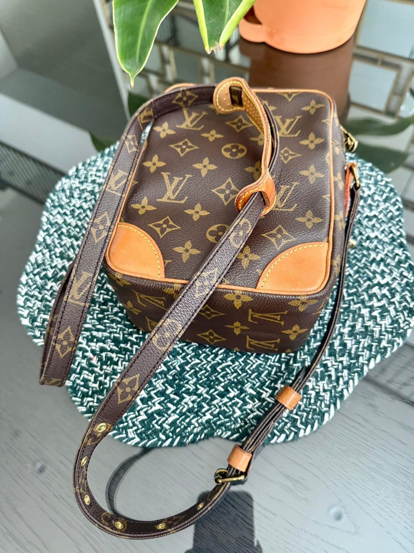 Amazon PM Crossbody Bag 🗓️ Year 1989